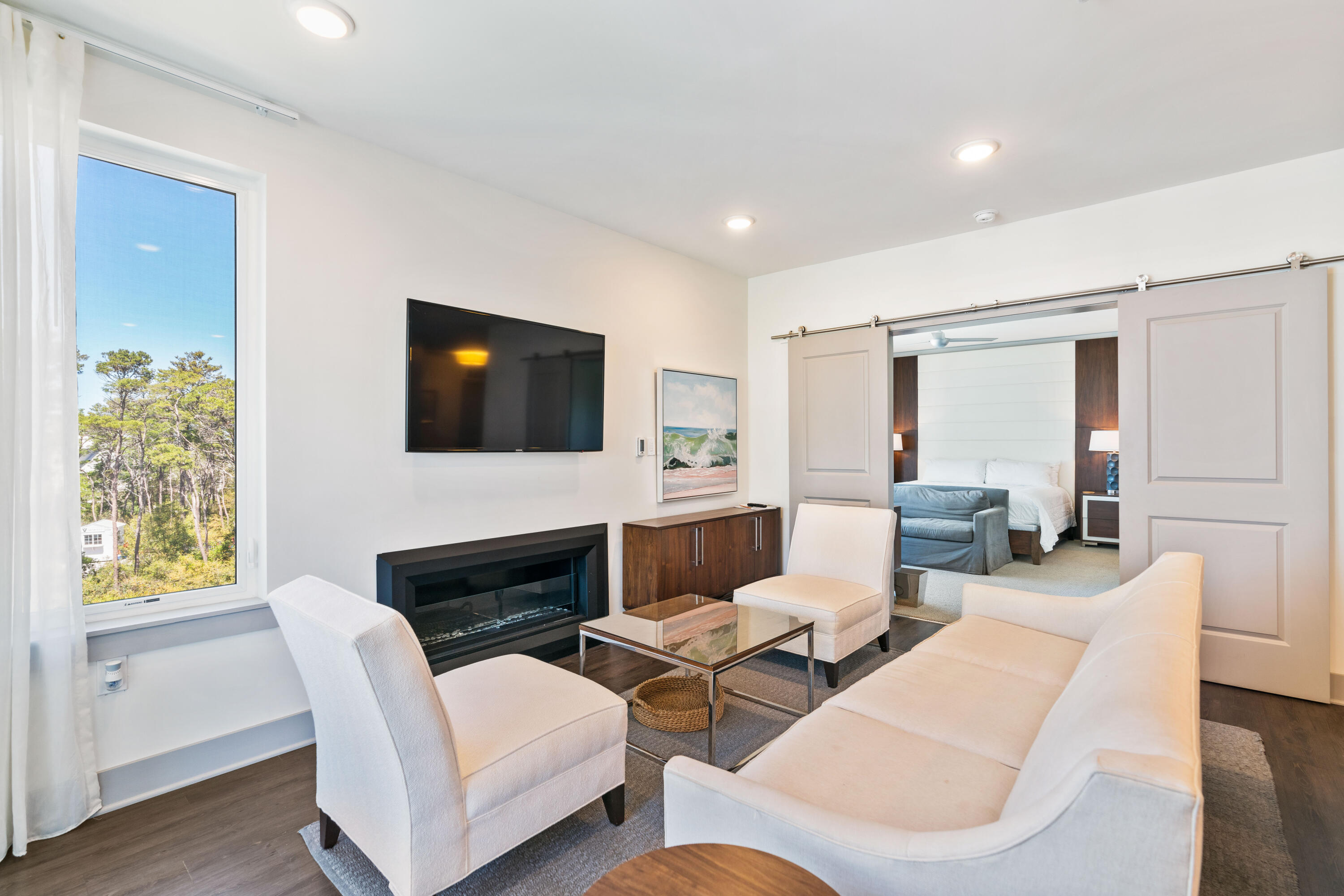 THE POINTE - Residential