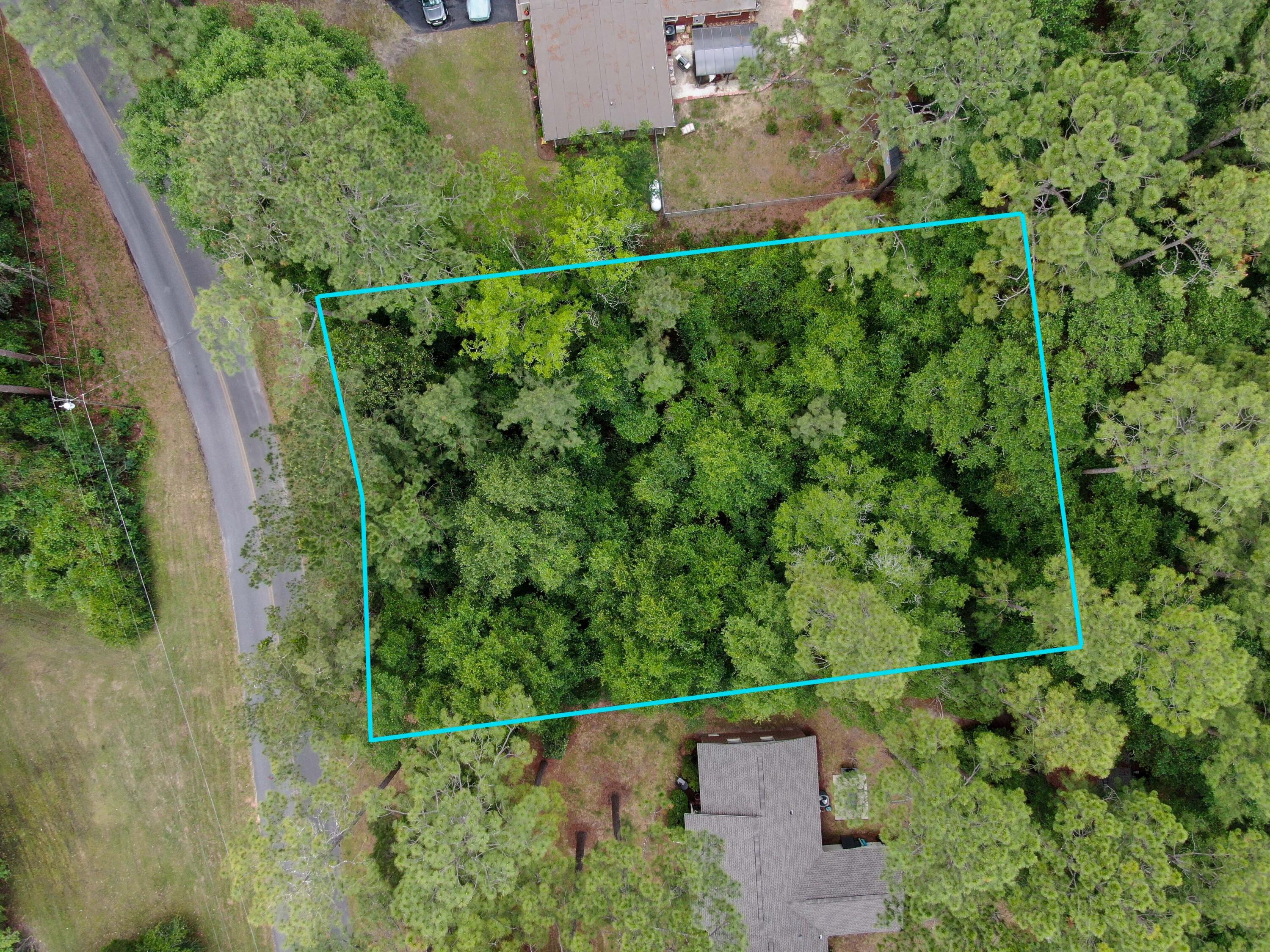 COUNTRY MANOR ESTATES - Land