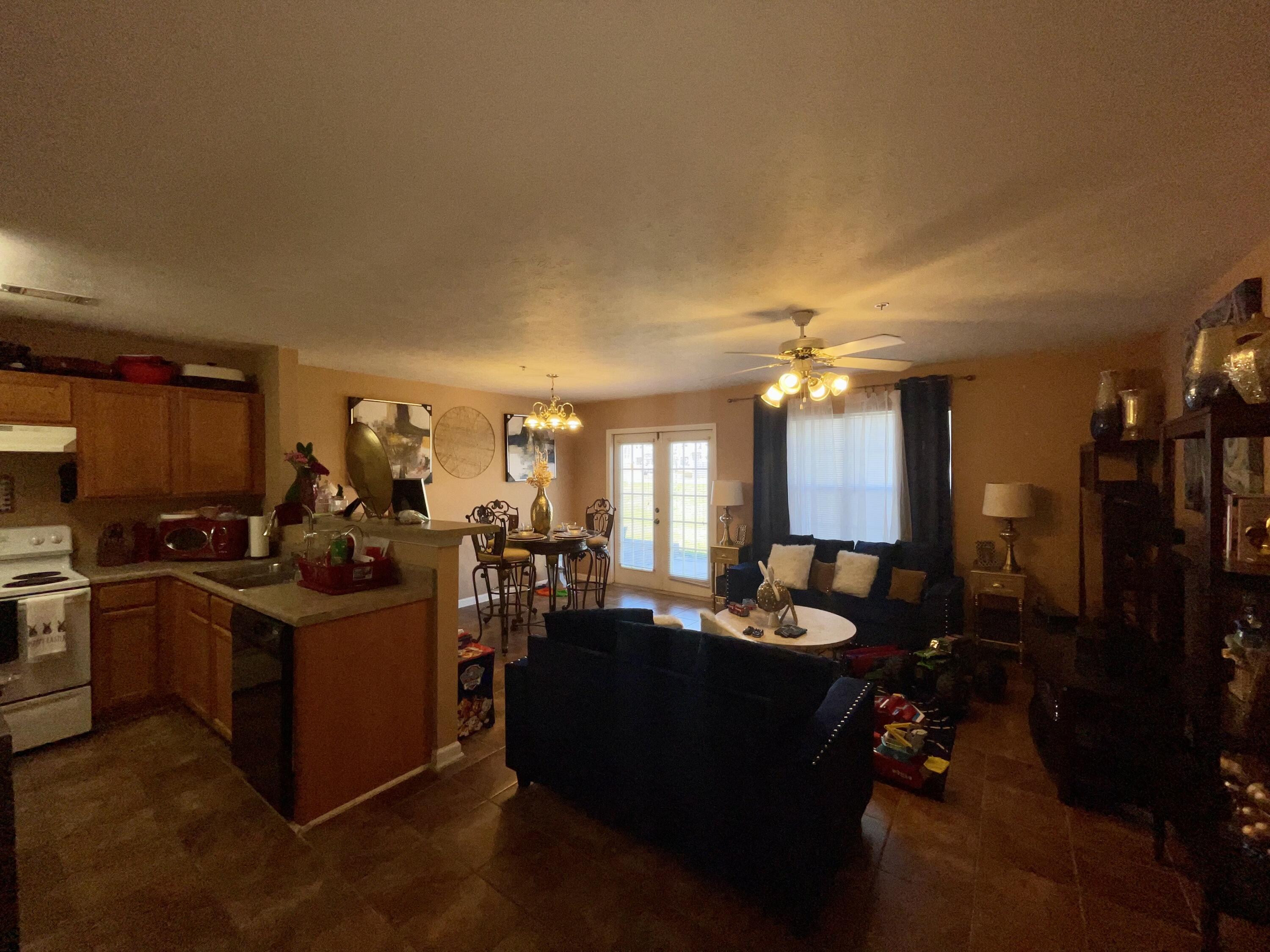 ROLLING PINES - Residential