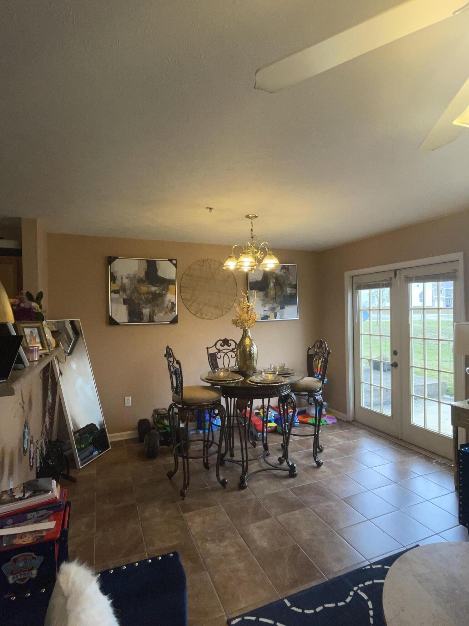 ROLLING PINES - Residential