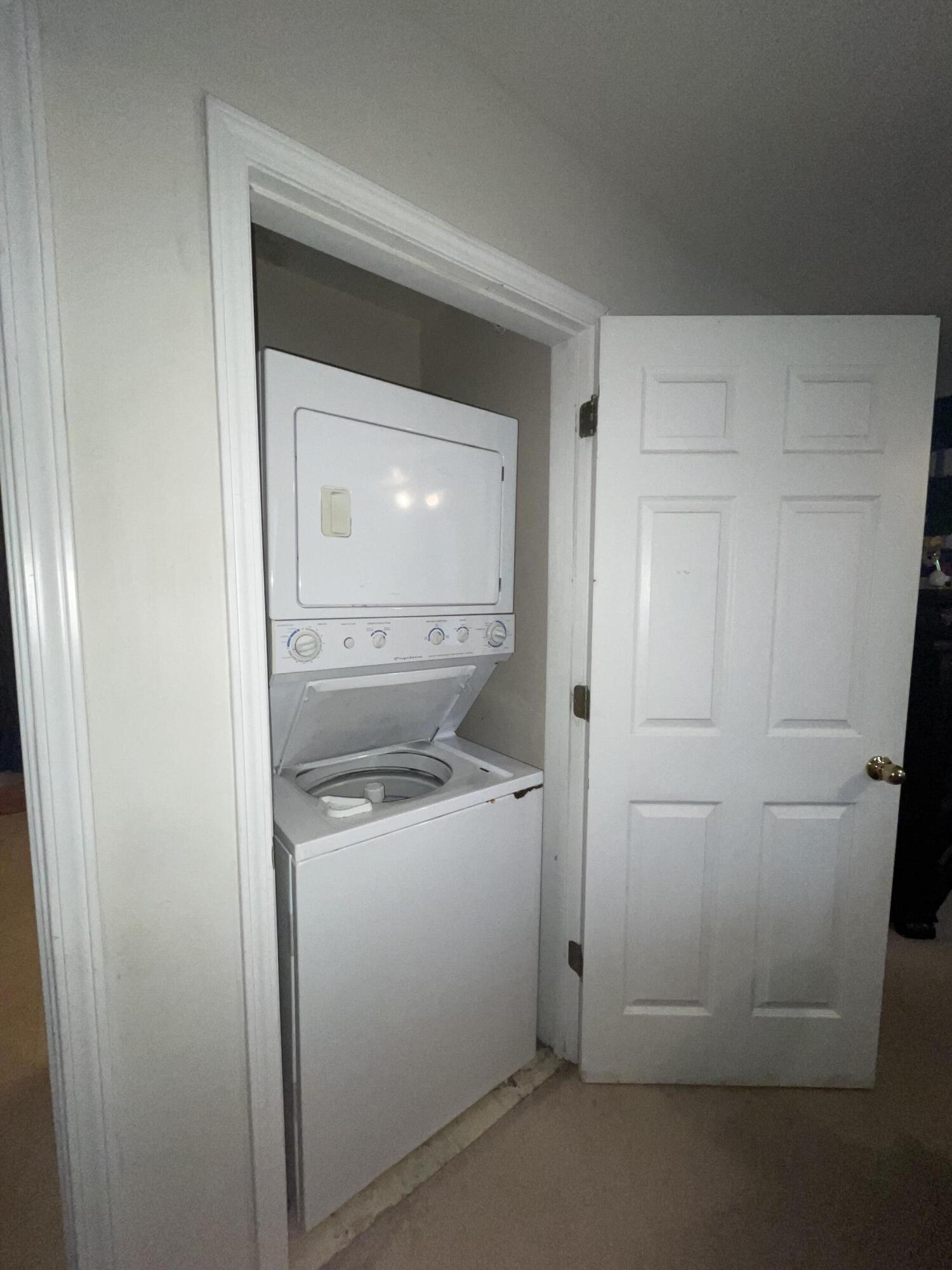 ROLLING PINES - Residential