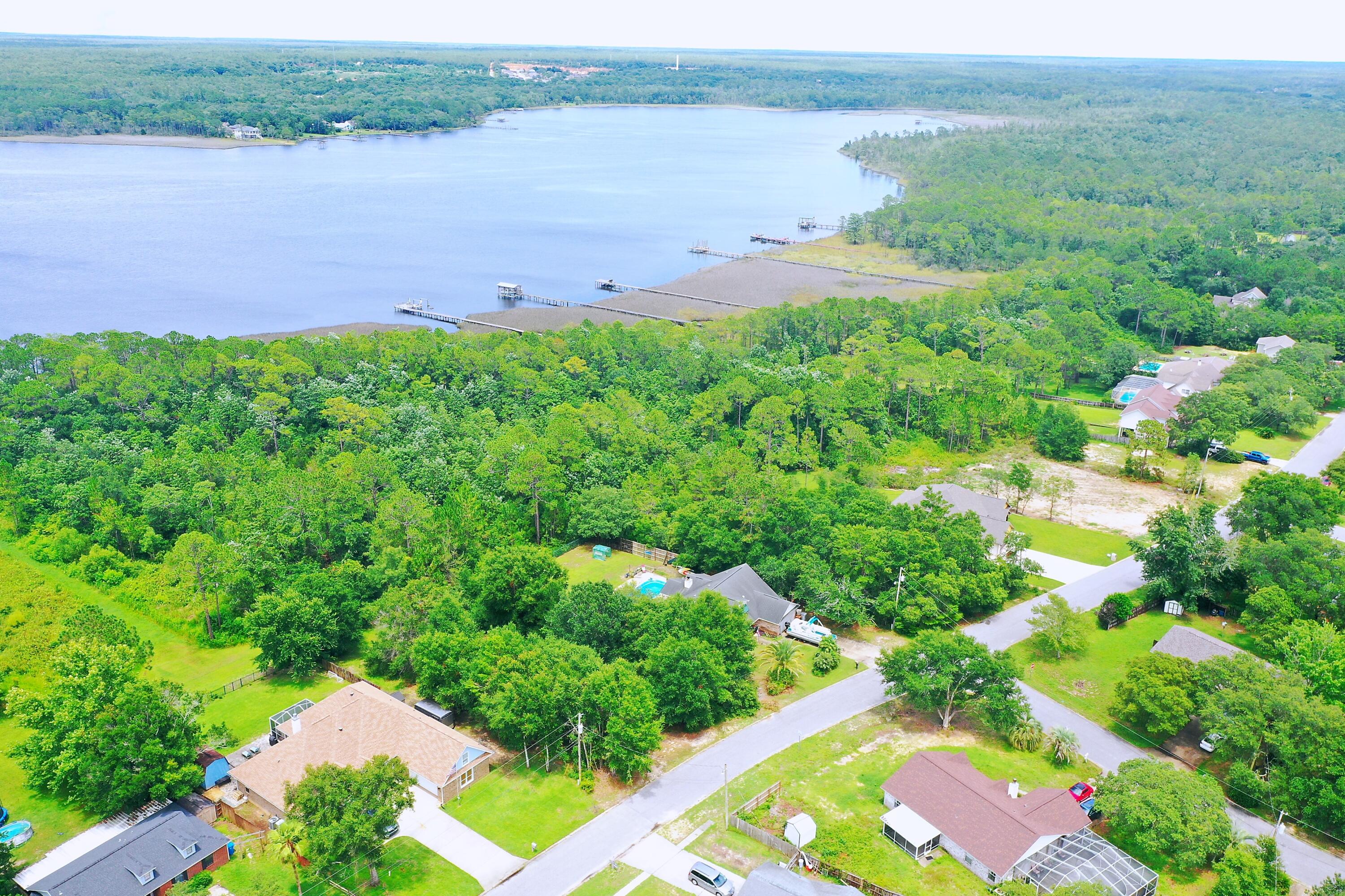 COUNTRY BREEZE ESTATES - Residential