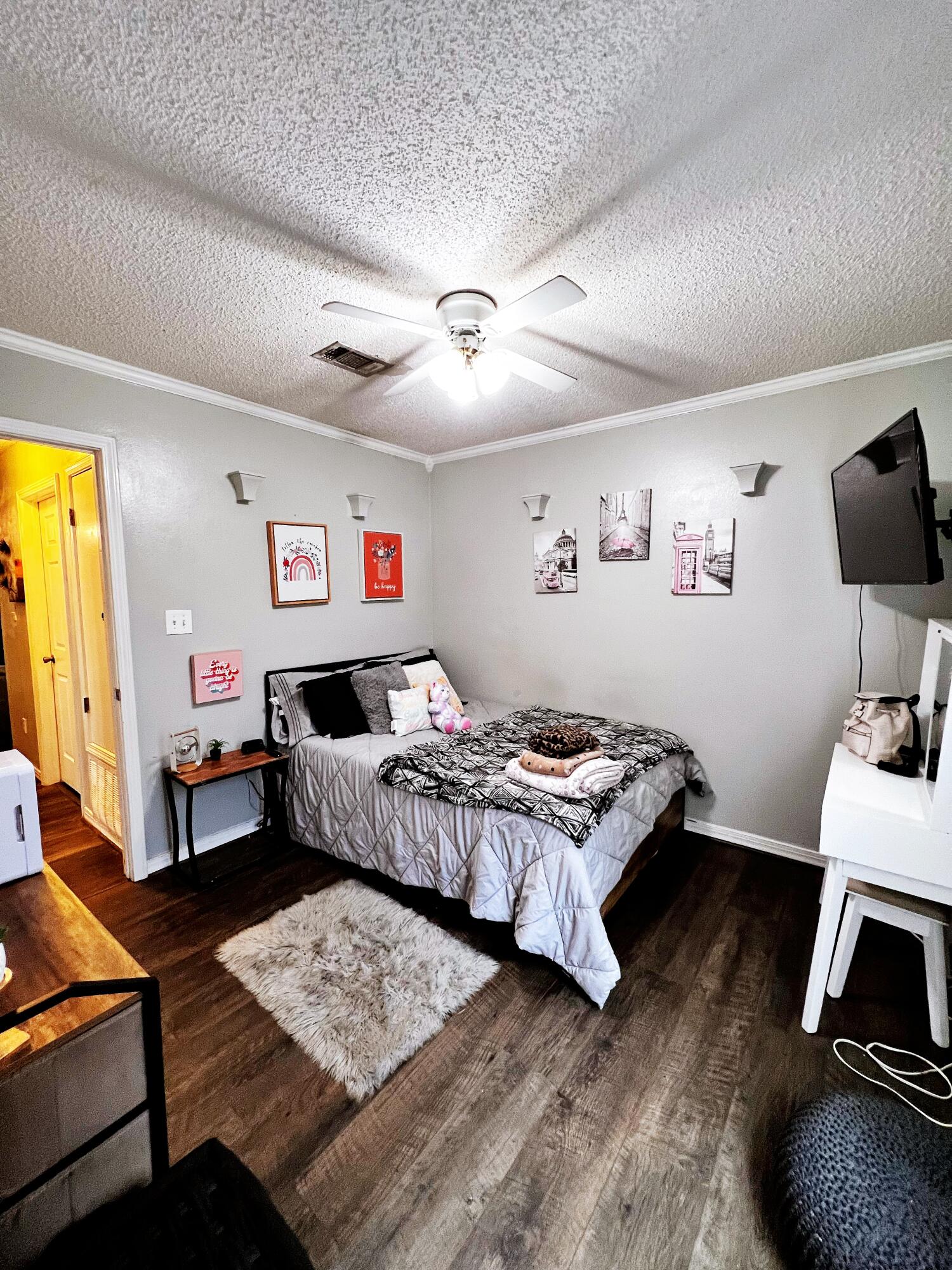 COUNTRY BREEZE ESTATES - Residential