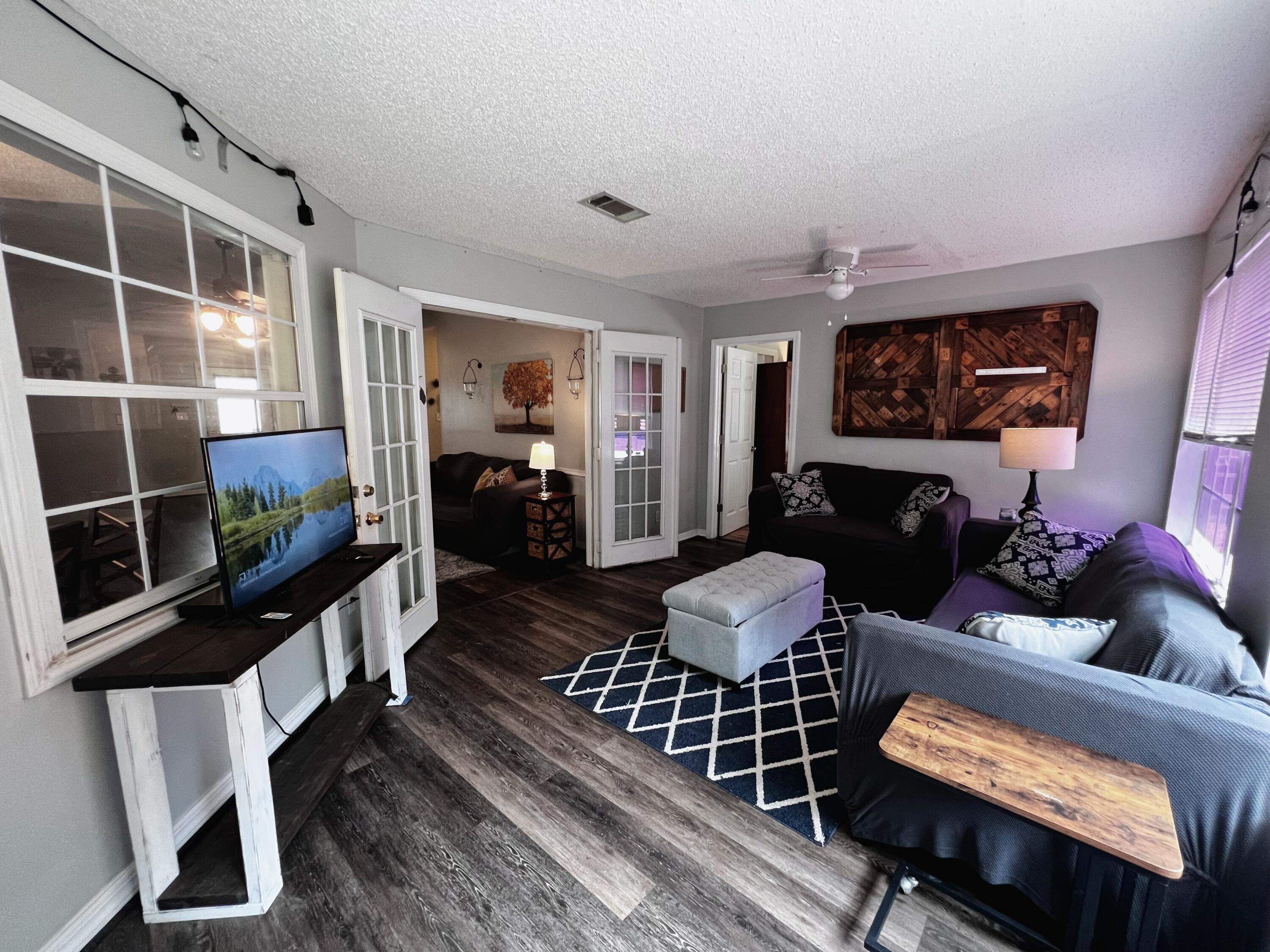 COUNTRY BREEZE ESTATES - Residential