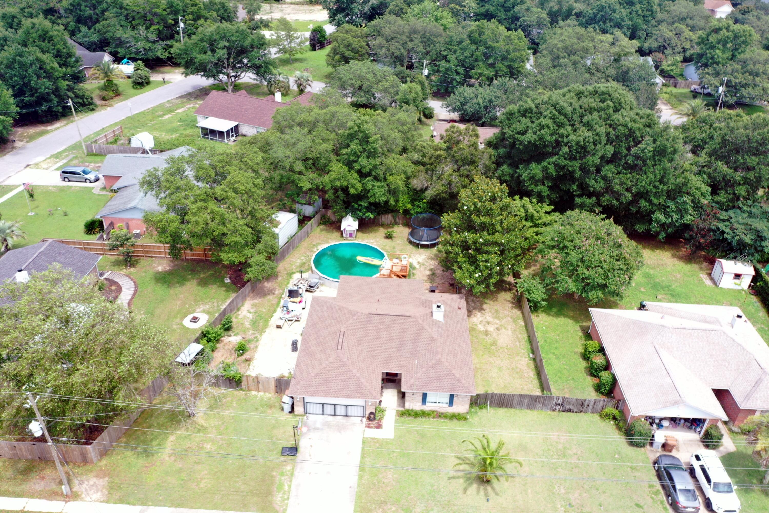 COUNTRY BREEZE ESTATES - Residential