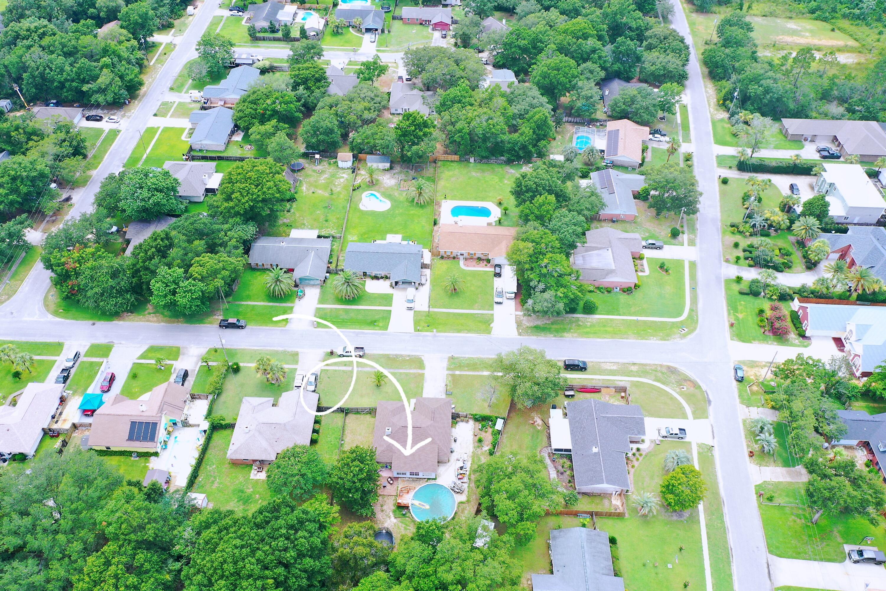 COUNTRY BREEZE ESTATES - Residential