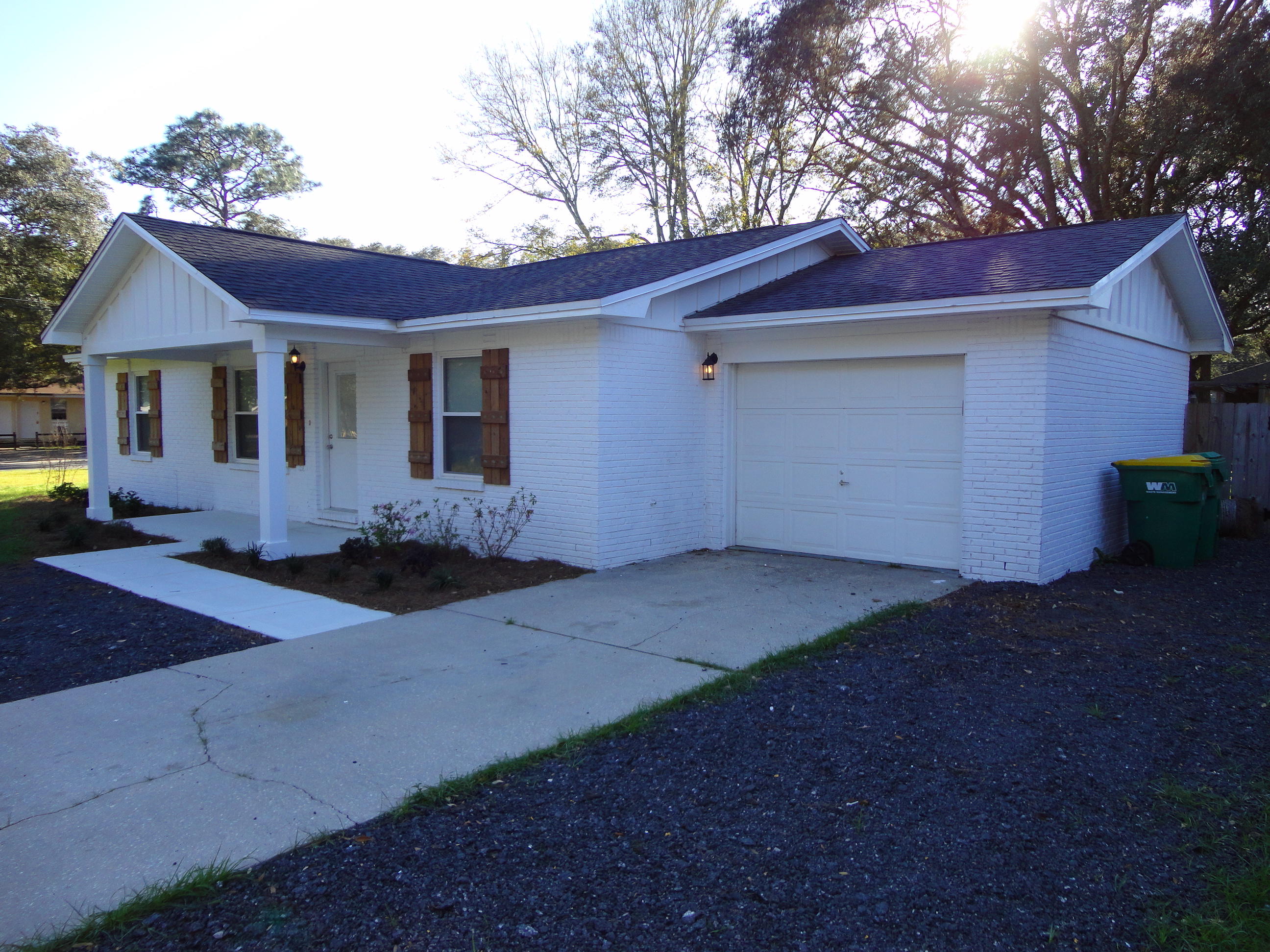 PINECREST ADDN - Residential