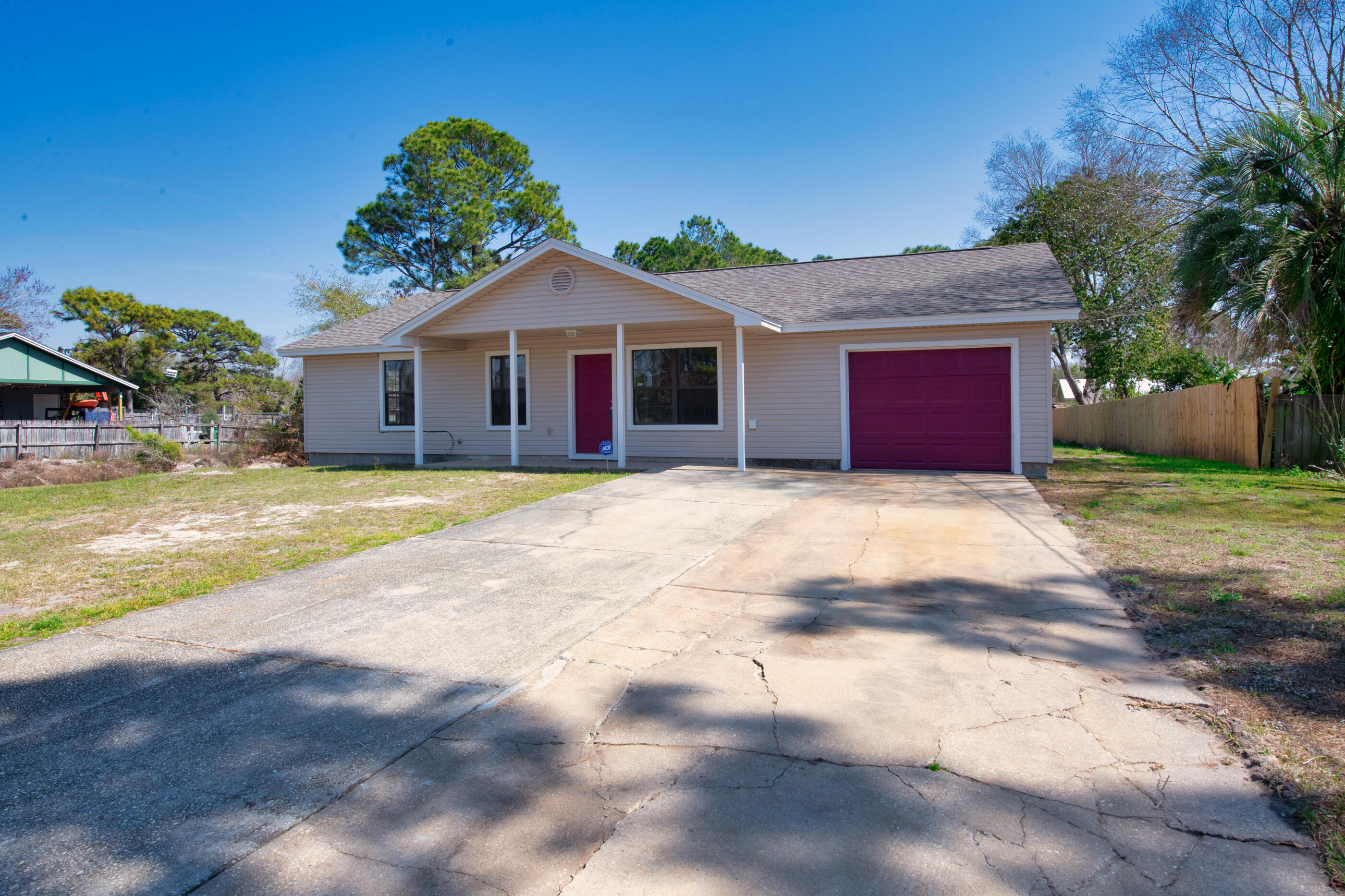 NAVARRE S/D 2ND ADDN - Residential