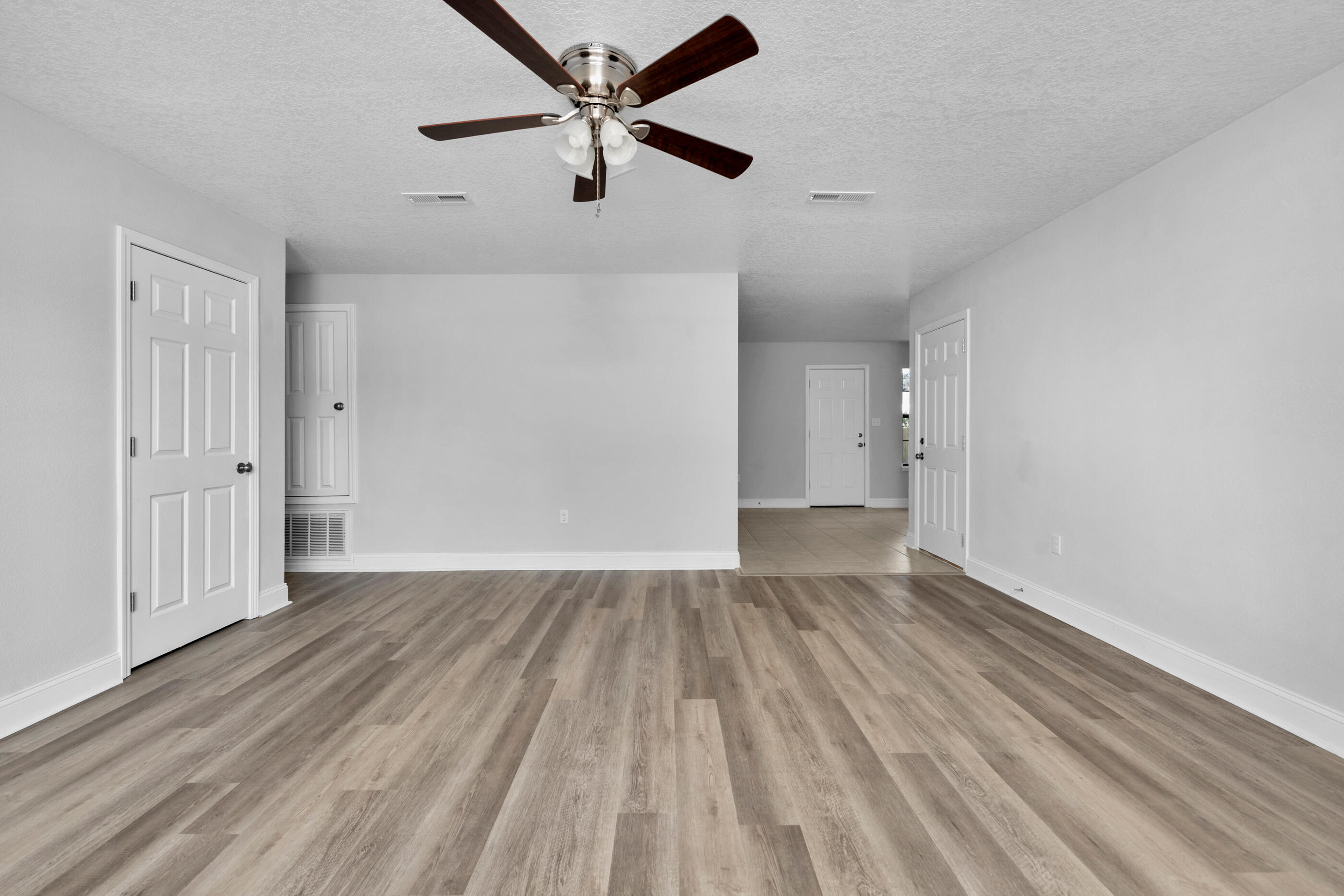 NAVARRE S/D 2ND ADDN - Residential