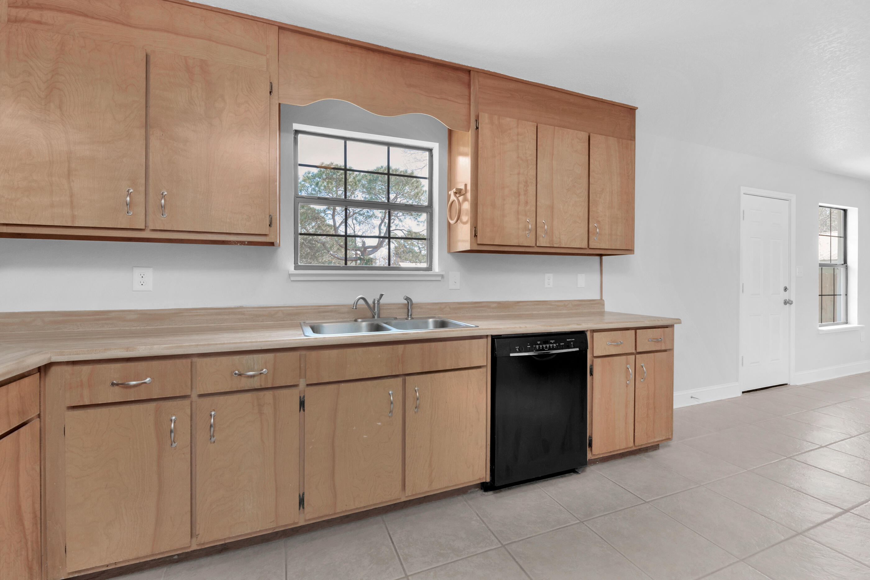 NAVARRE S/D 2ND ADDN - Residential