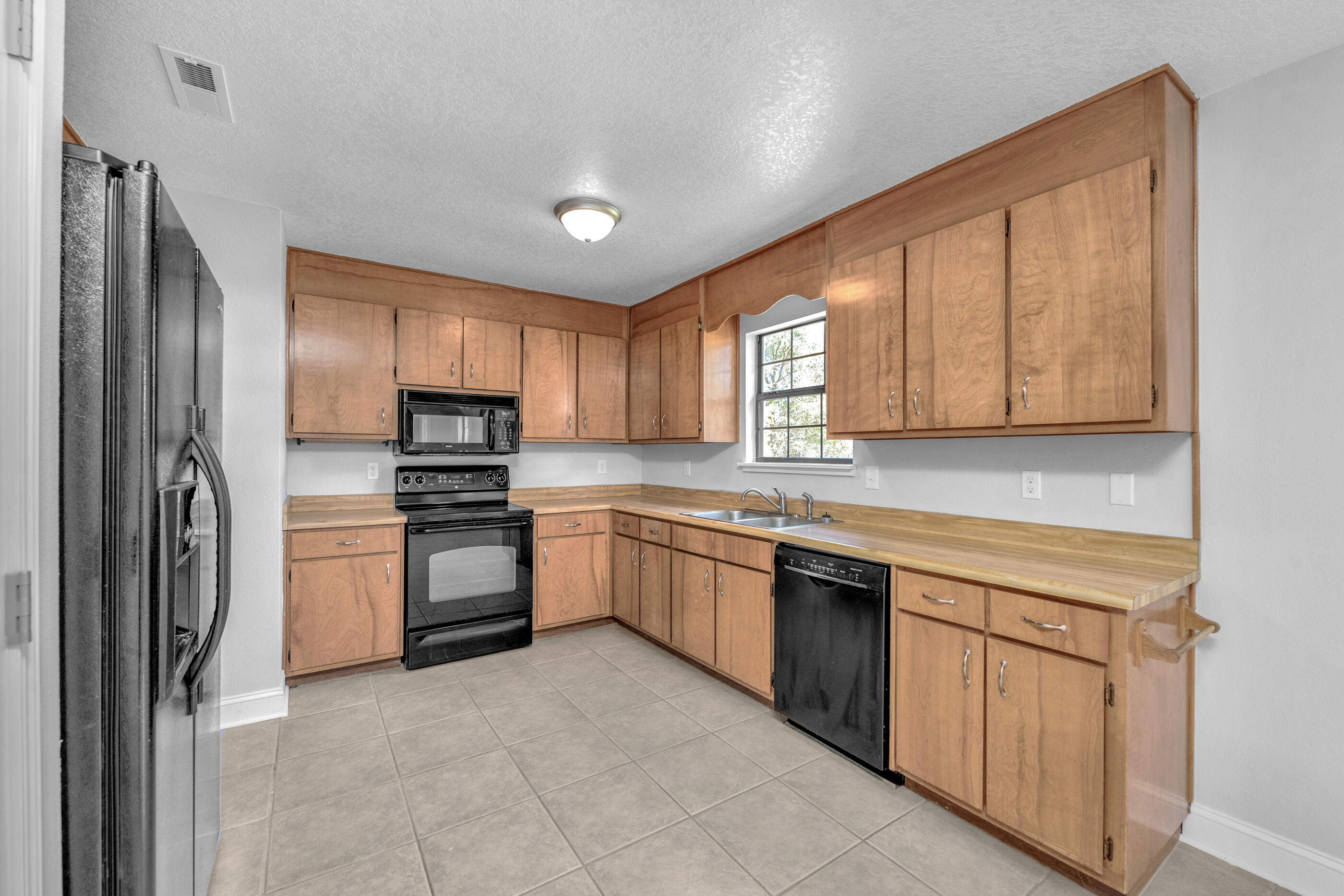 NAVARRE S/D 2ND ADDN - Residential