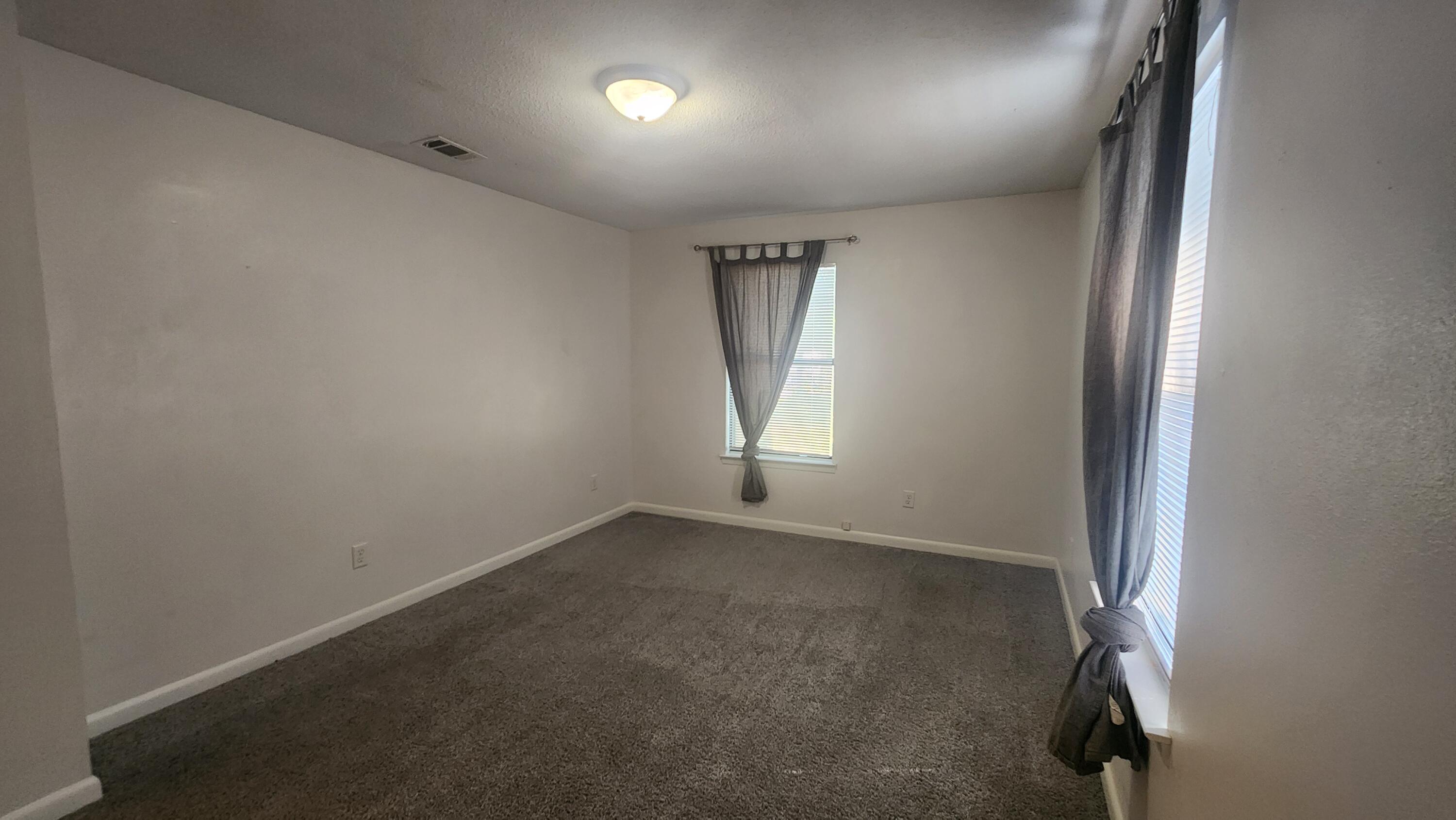 METES & BOUNDS - Residential Lease