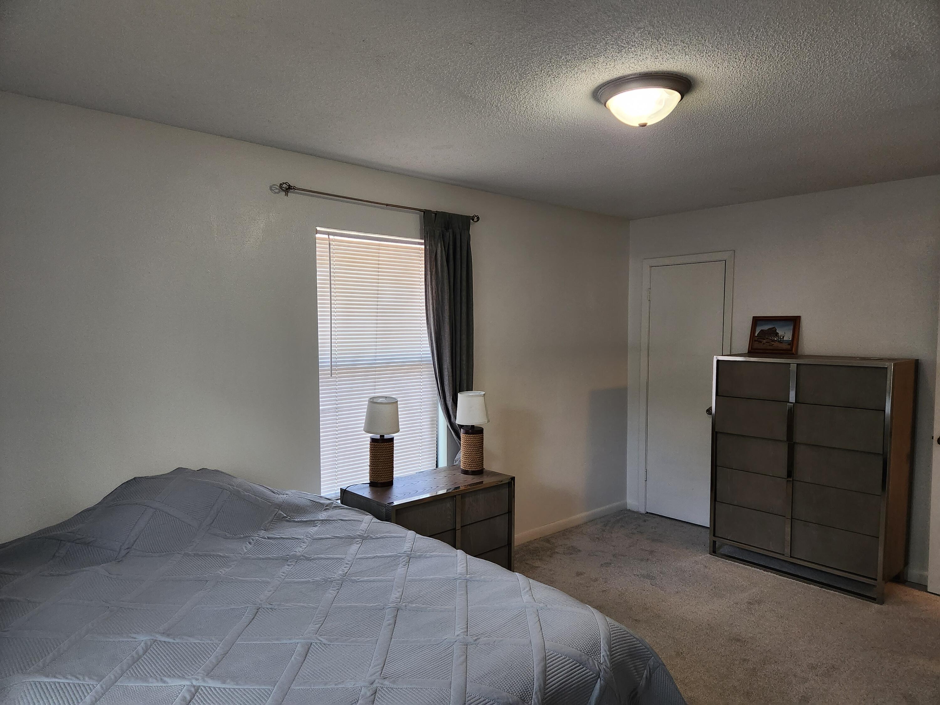 METES & BOUNDS - Residential Lease
