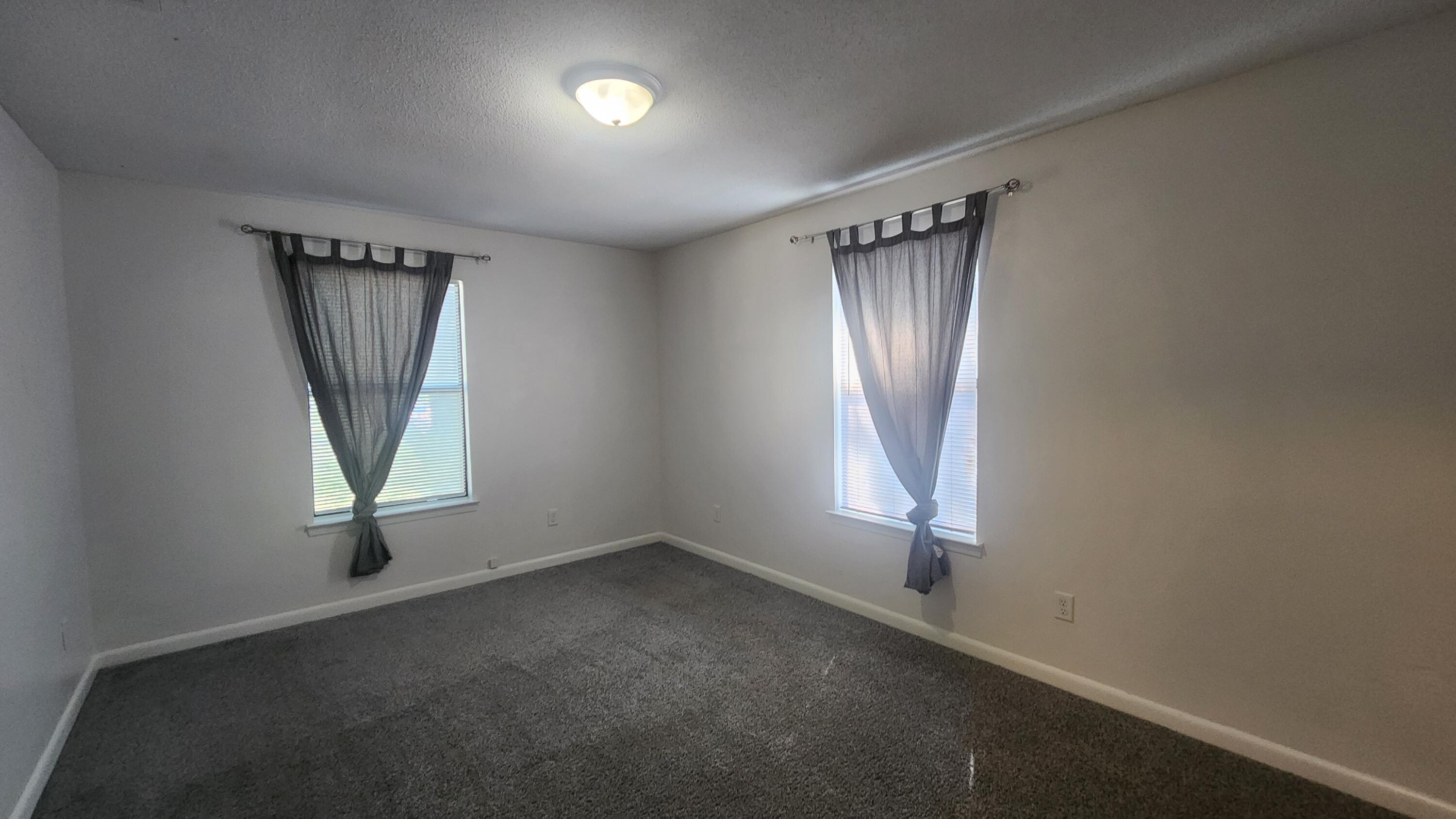 METES & BOUNDS - Residential Lease