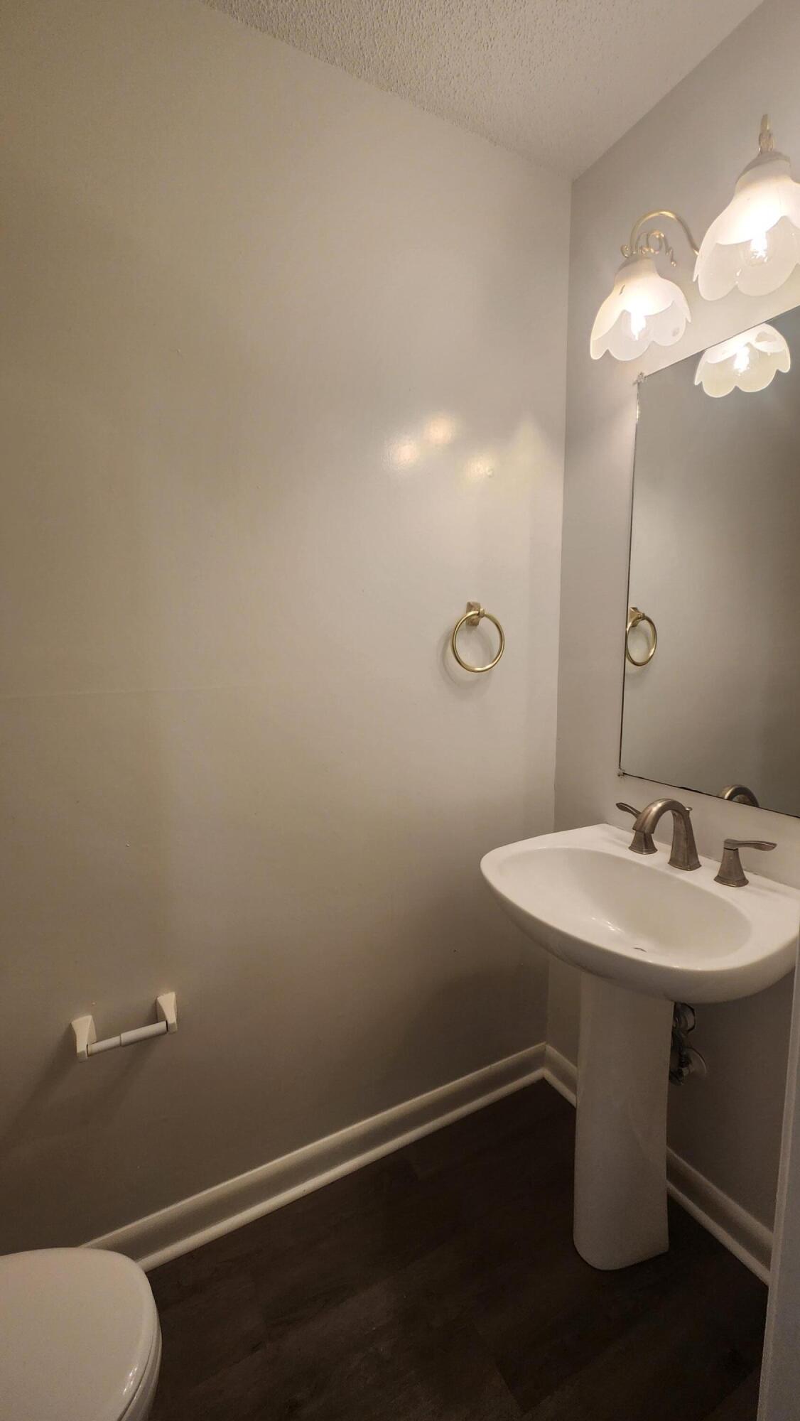 METES & BOUNDS - Residential Lease
