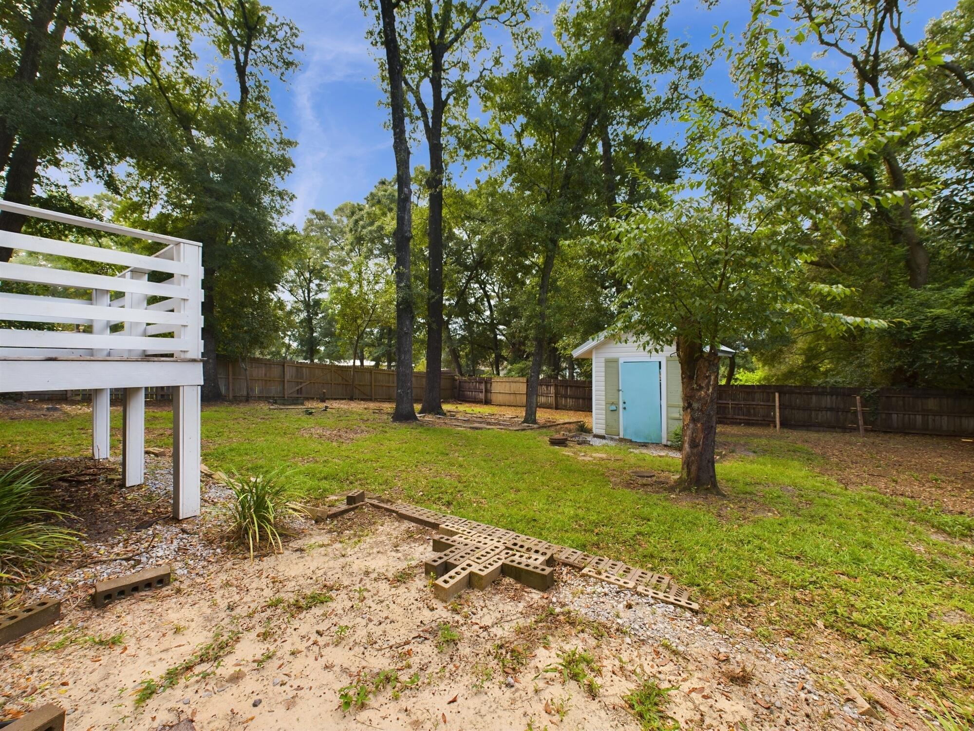 HELMS & ALLEN - Residential