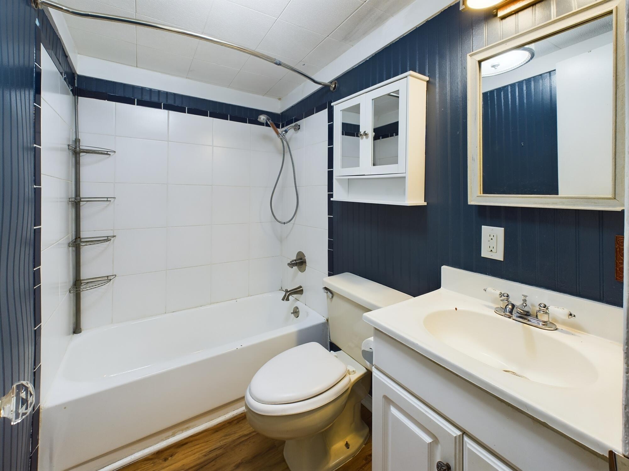 HELMS & ALLEN - Residential