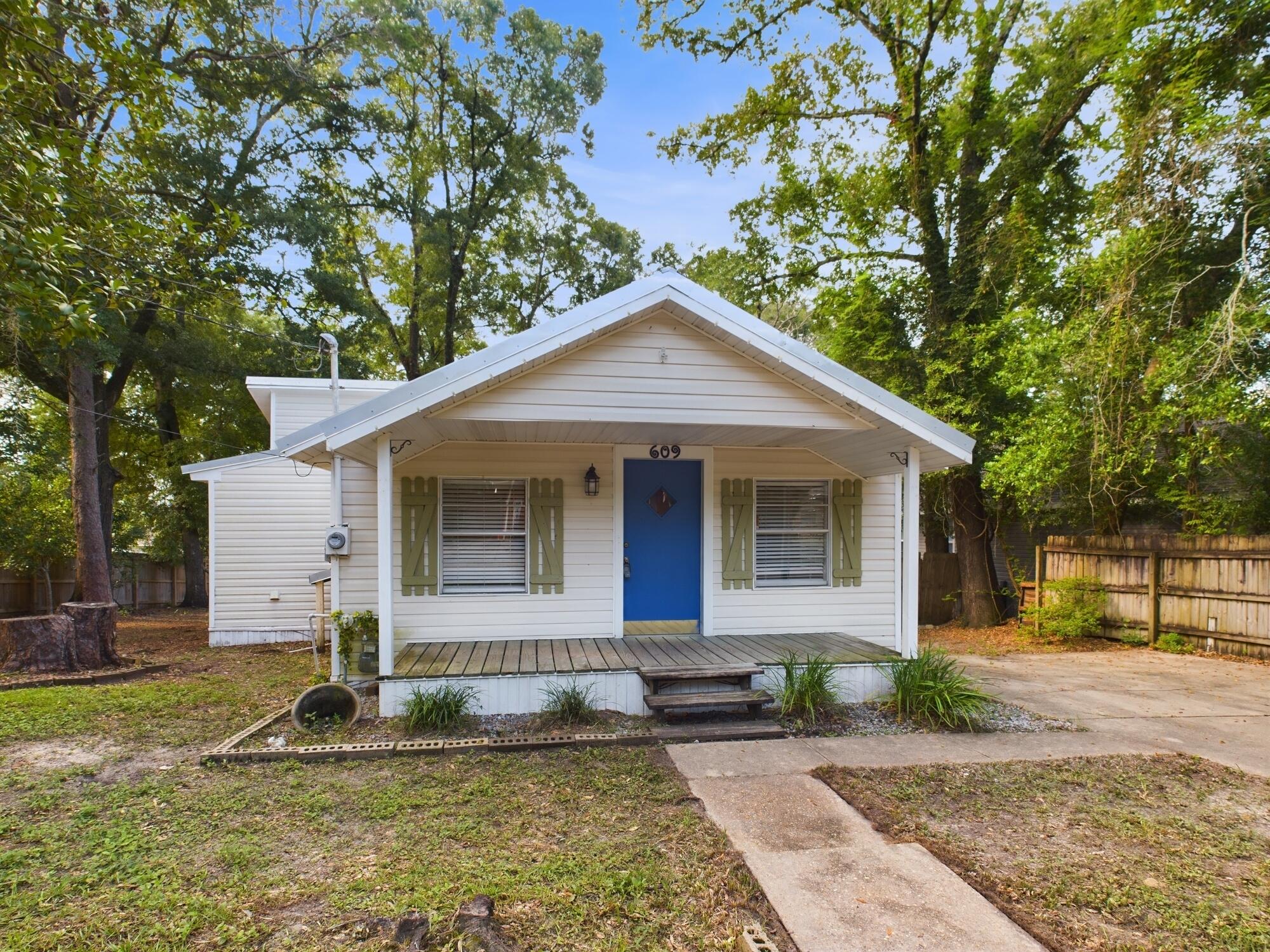 HELMS & ALLEN - Residential