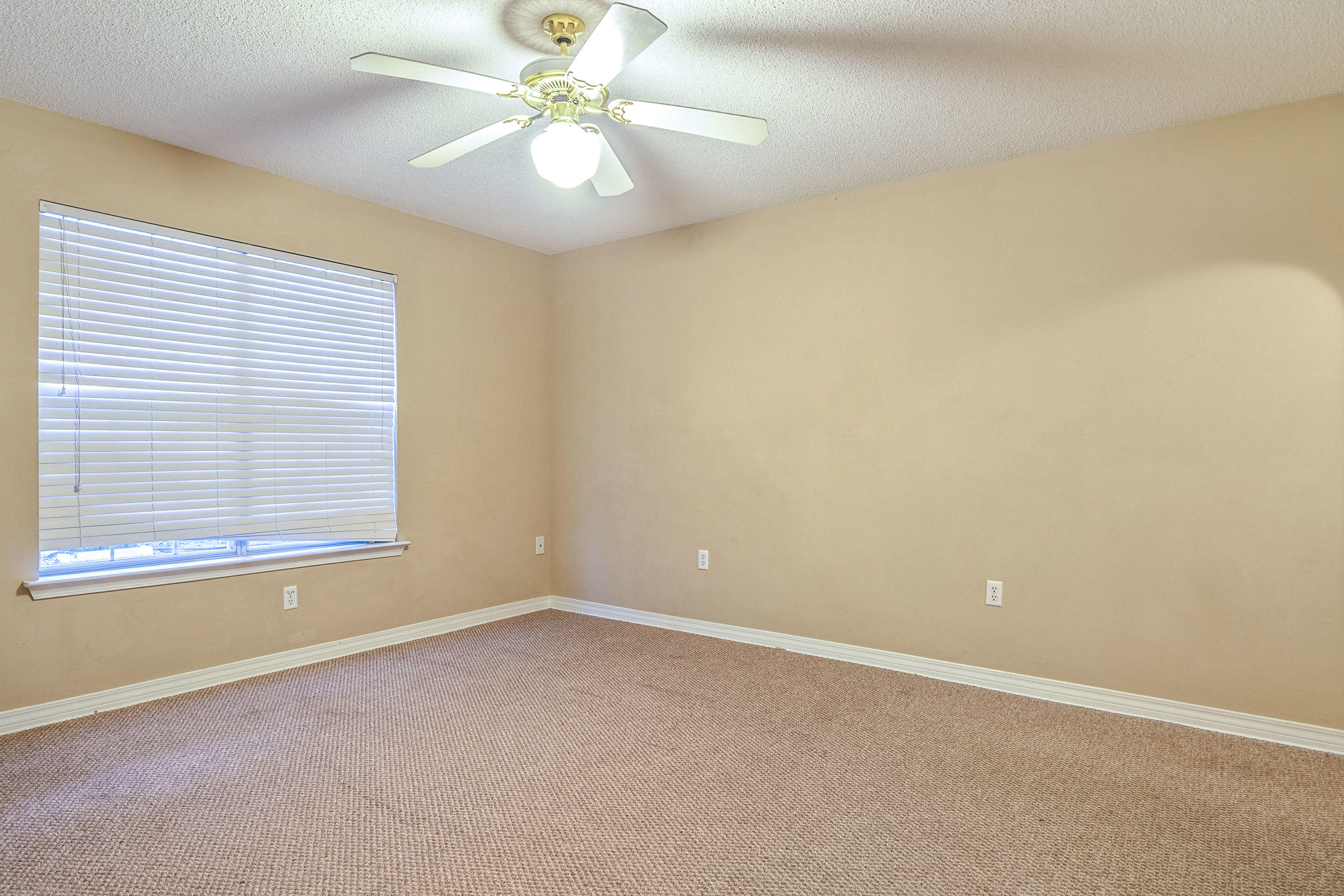 KINGS CROSSING PH II - Residential