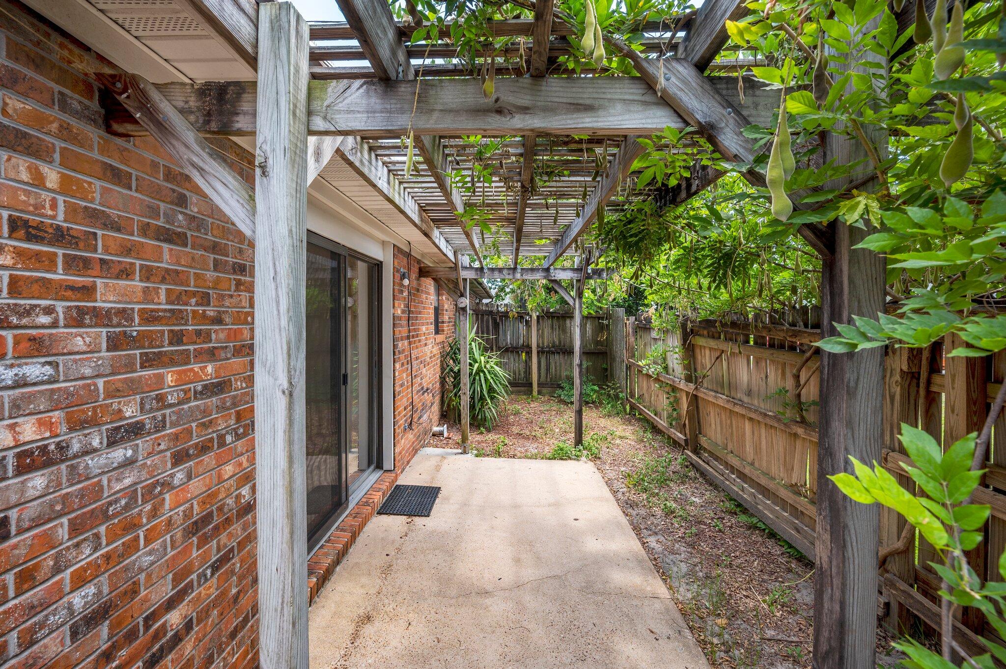 INDIAN OAKS - Residential