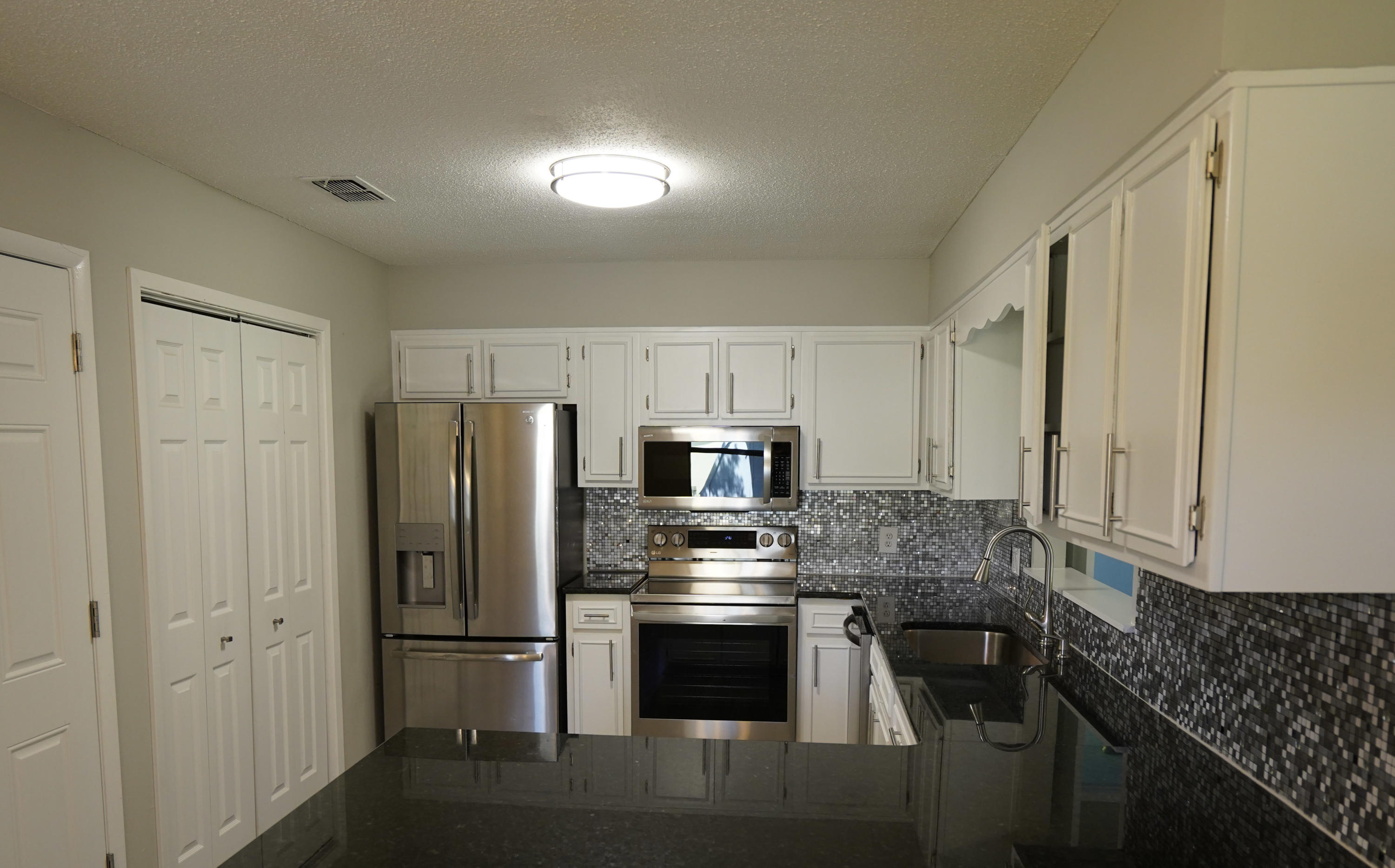 SEA HILLS 3RD - Residential