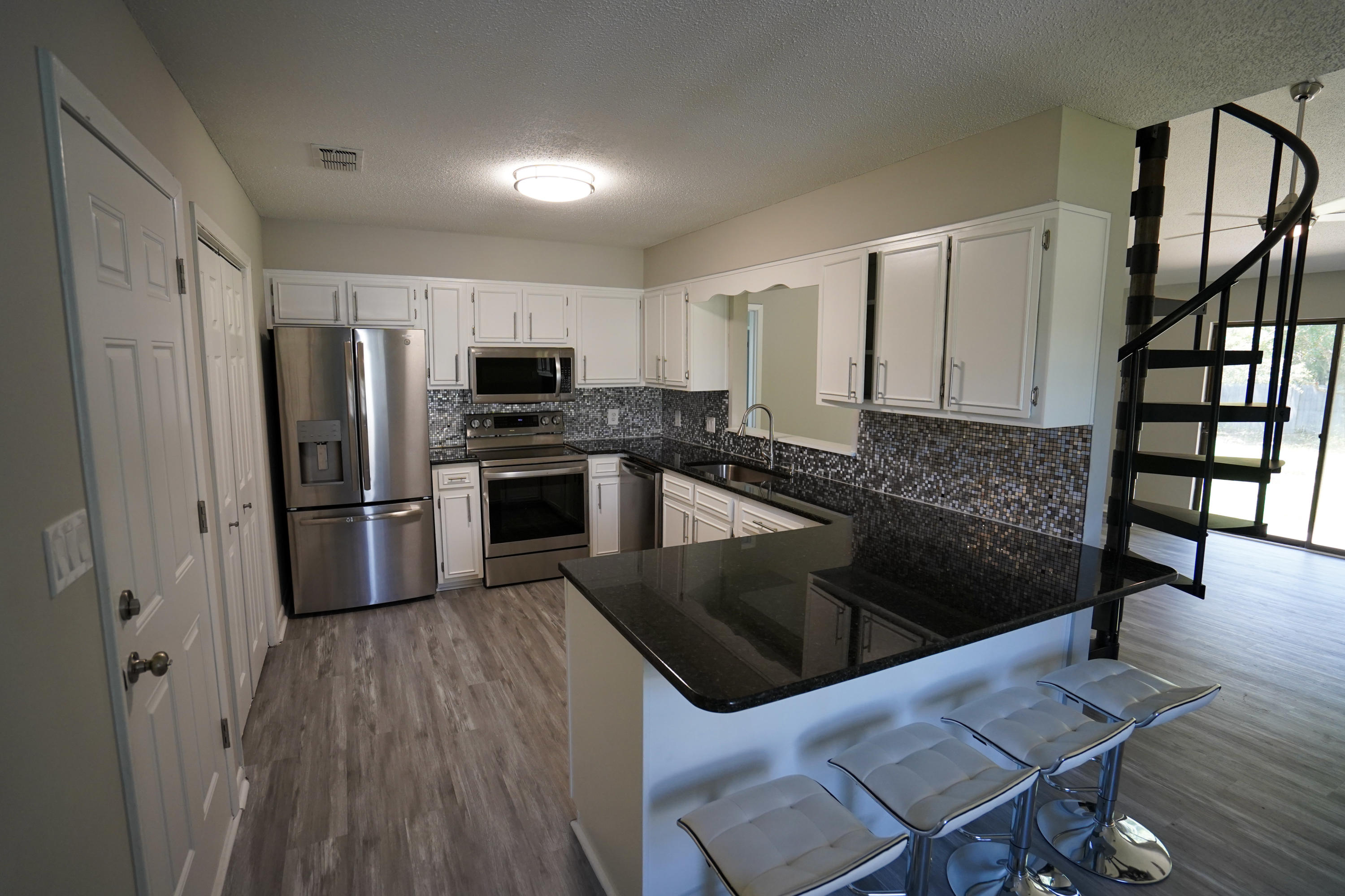 SEA HILLS 3RD - Residential