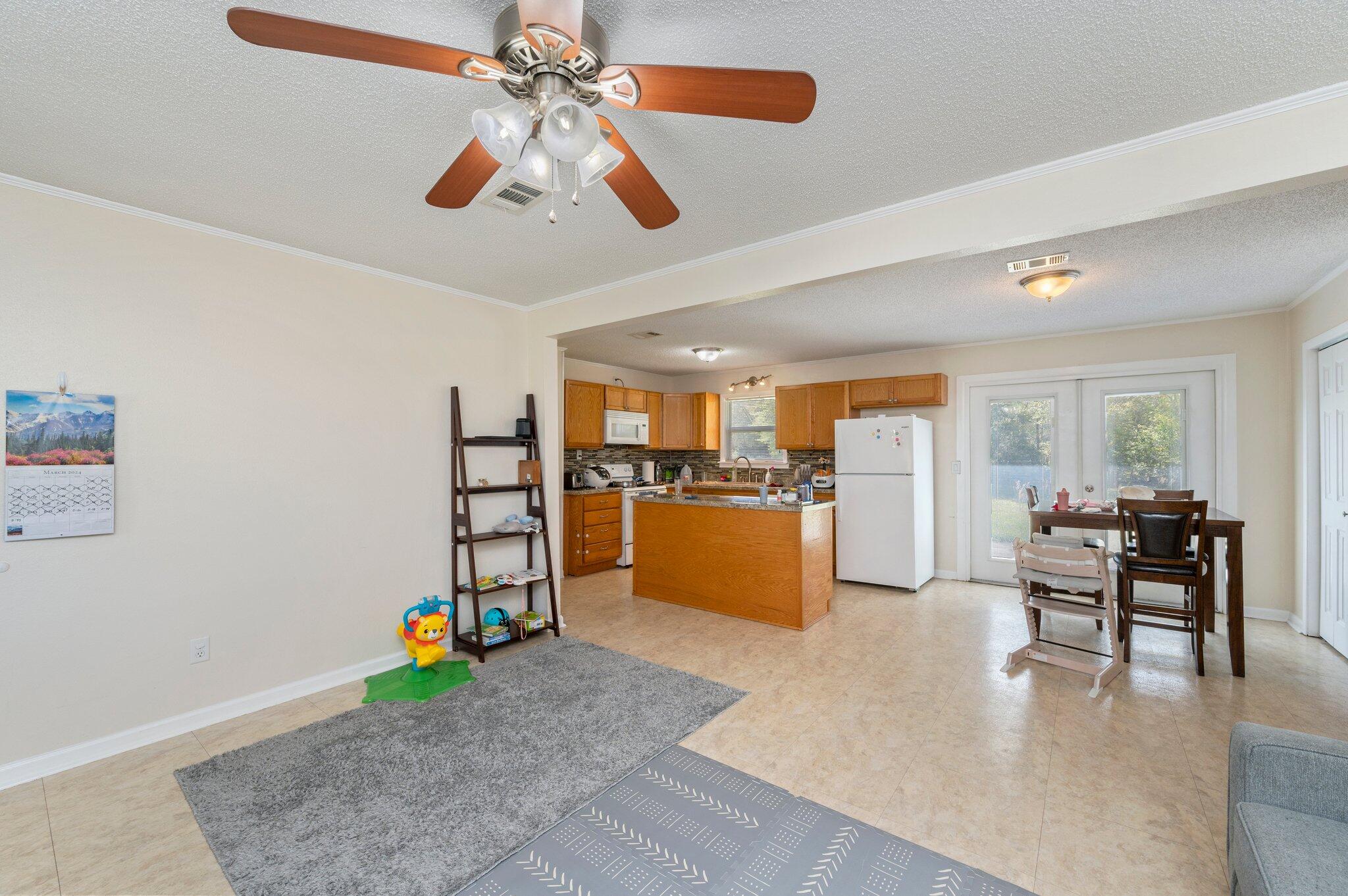 CASSIDY'S UNREC S/D - Residential Lease