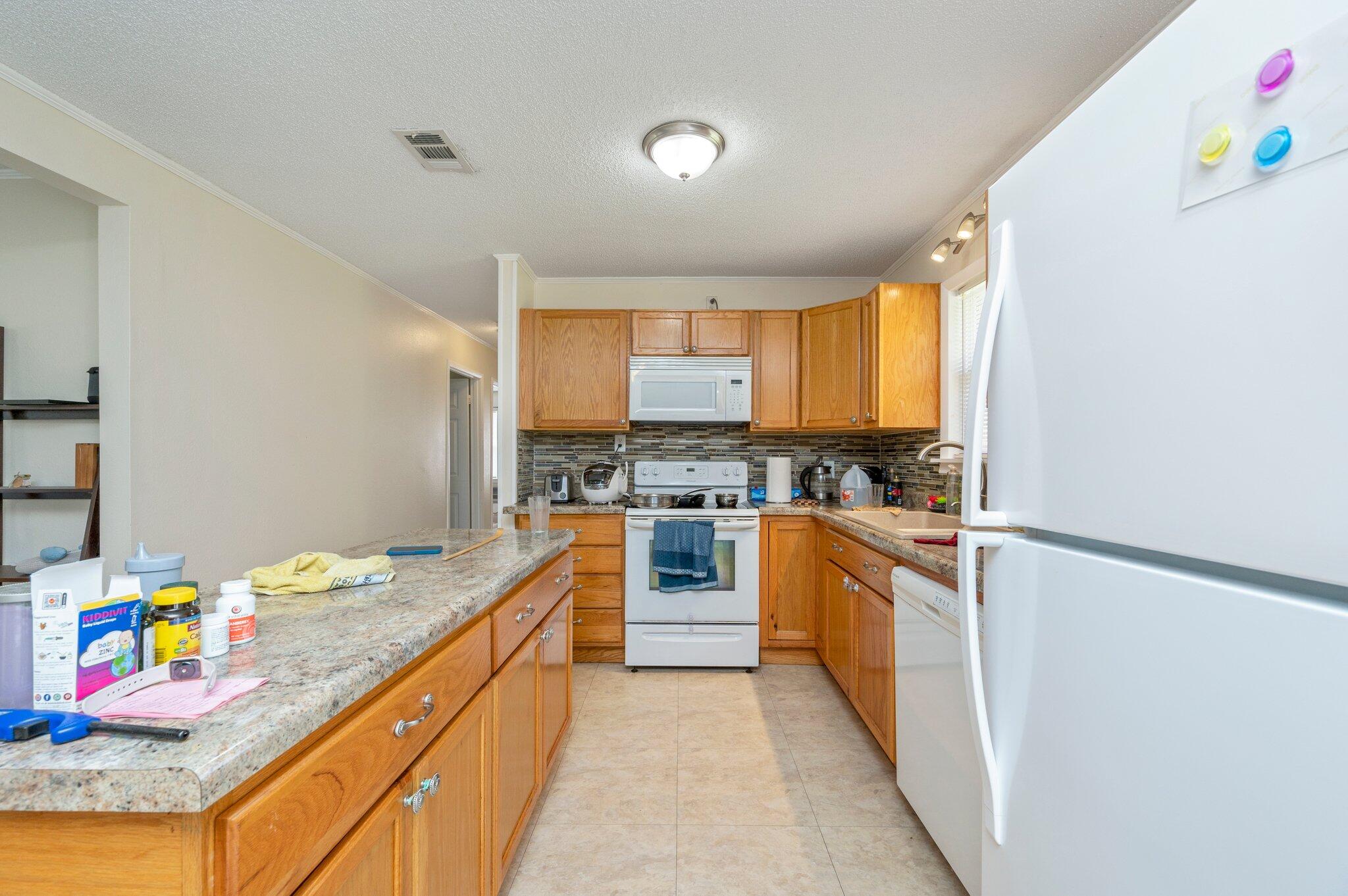 CASSIDY'S UNREC S/D - Residential Lease