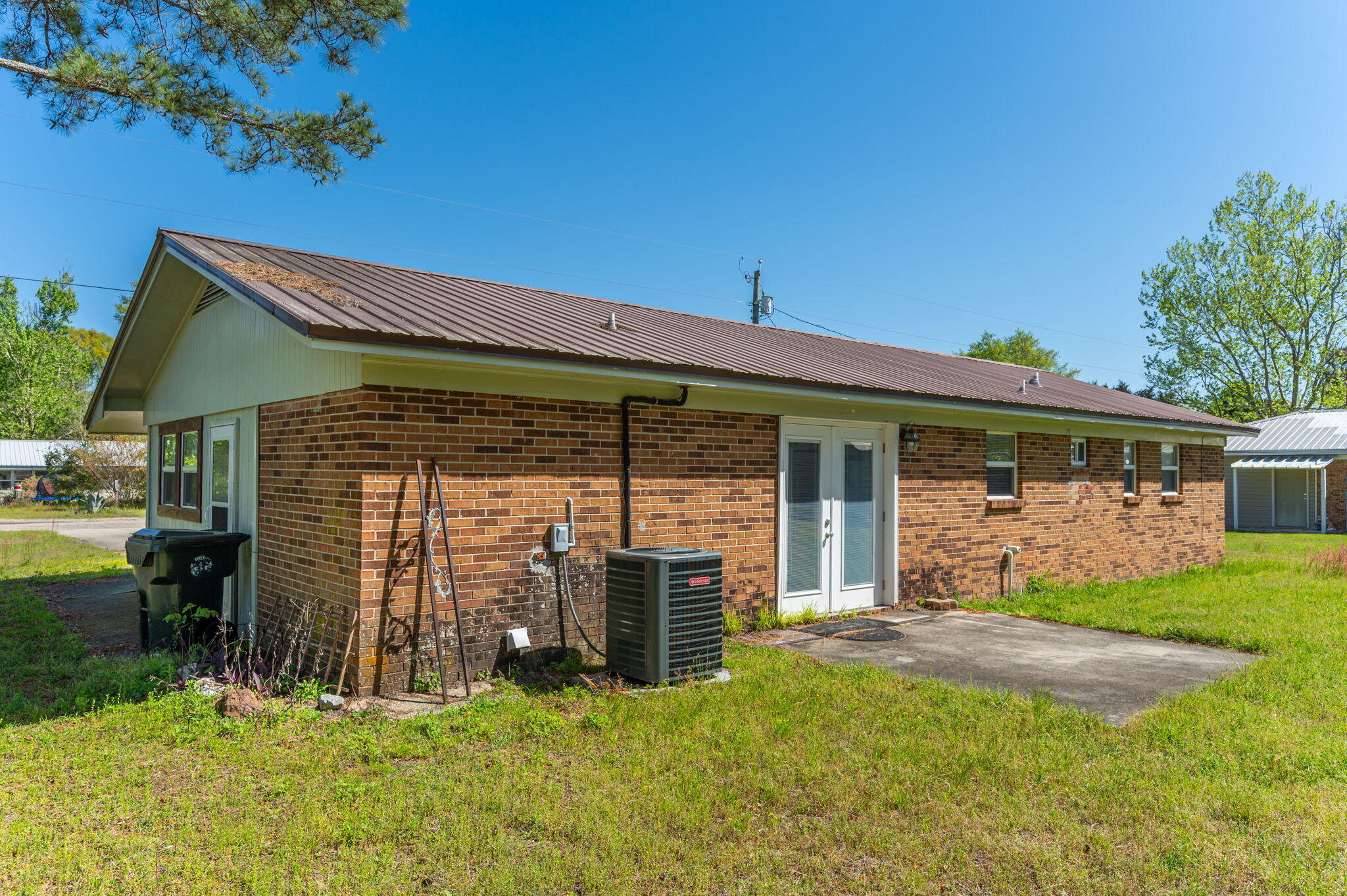 CASSIDY'S UNREC S/D - Residential Lease