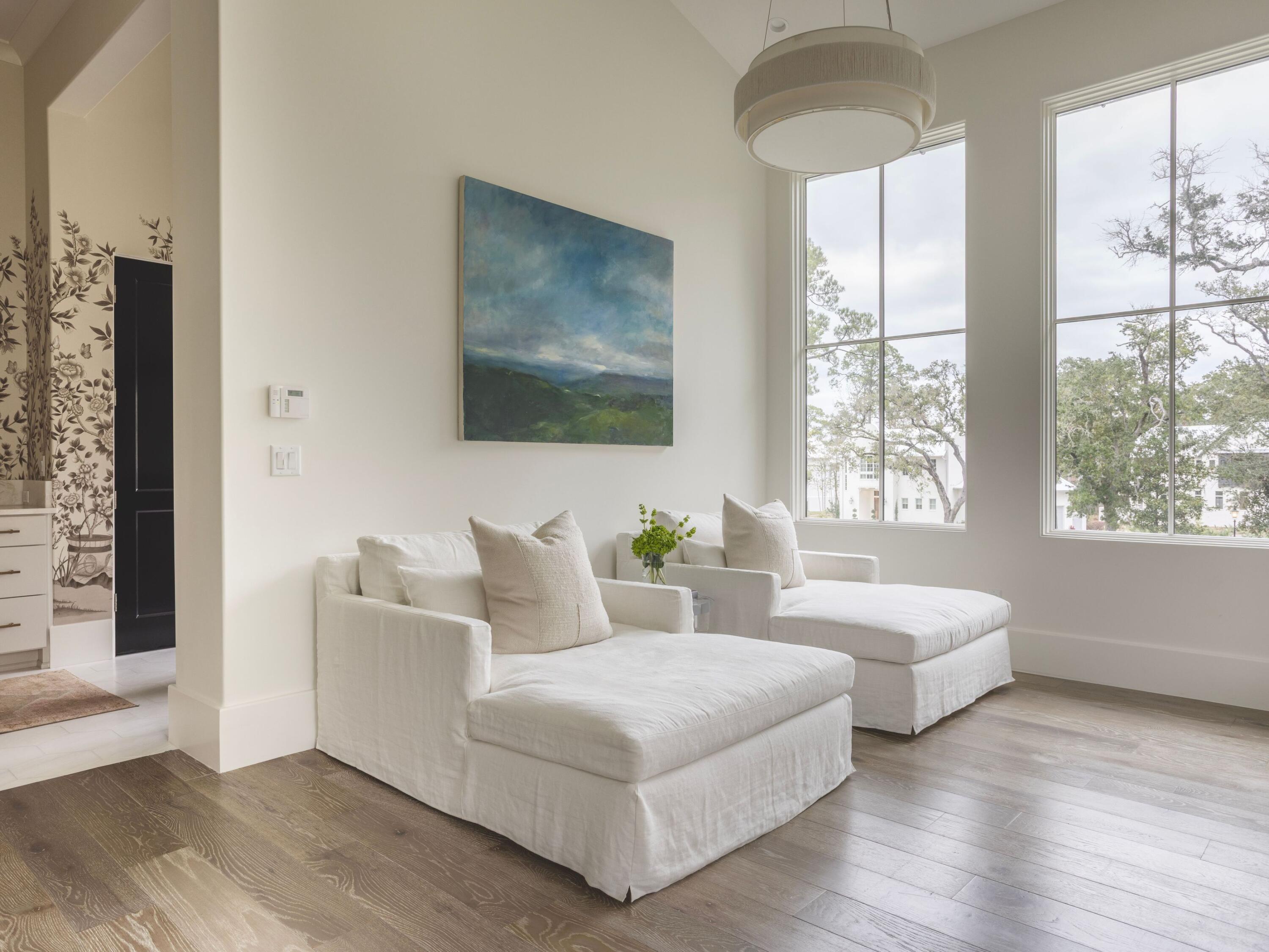 CHURCHILL OAKS - Residential