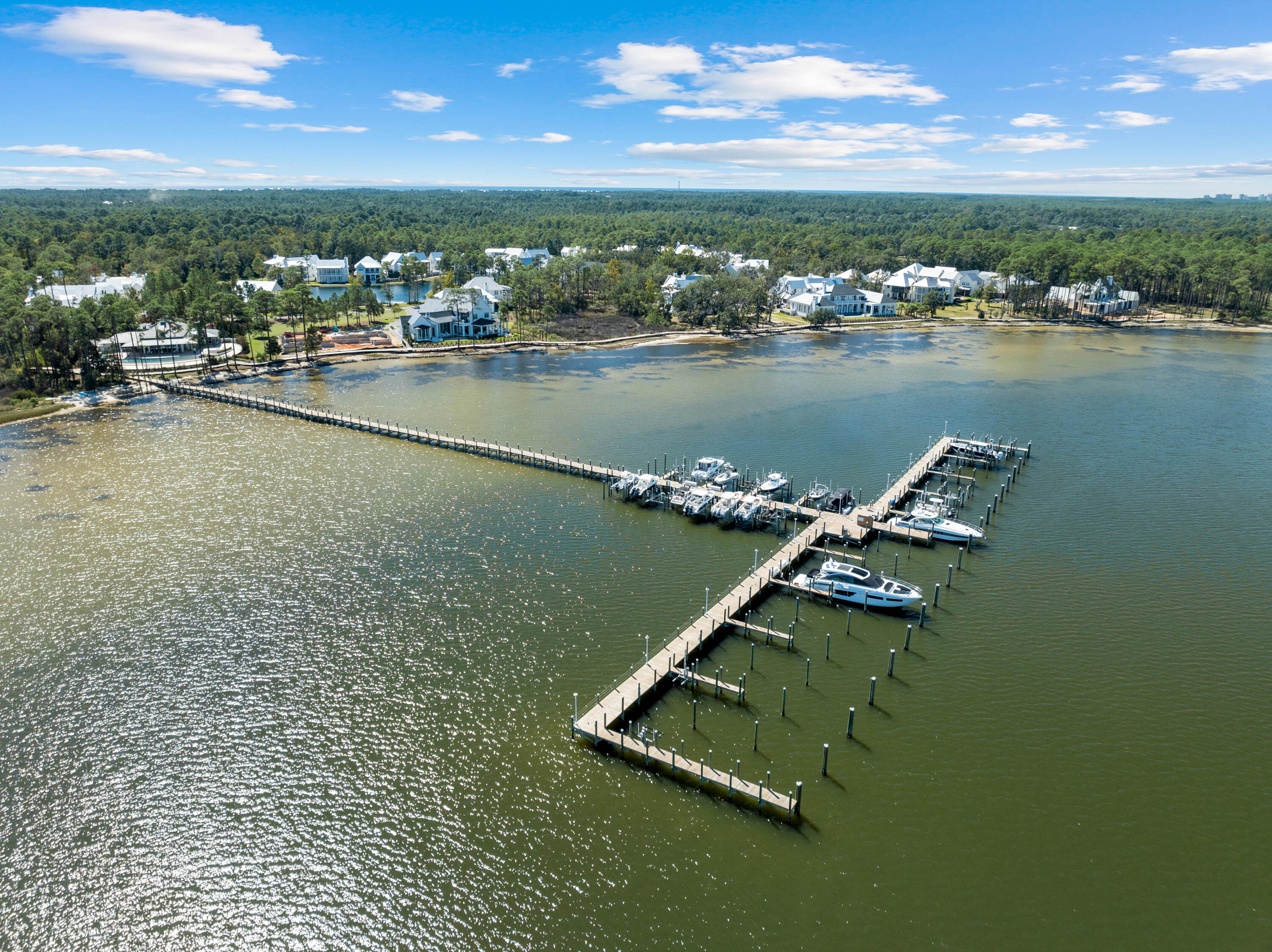 CHURCHILL OAKS - Residential