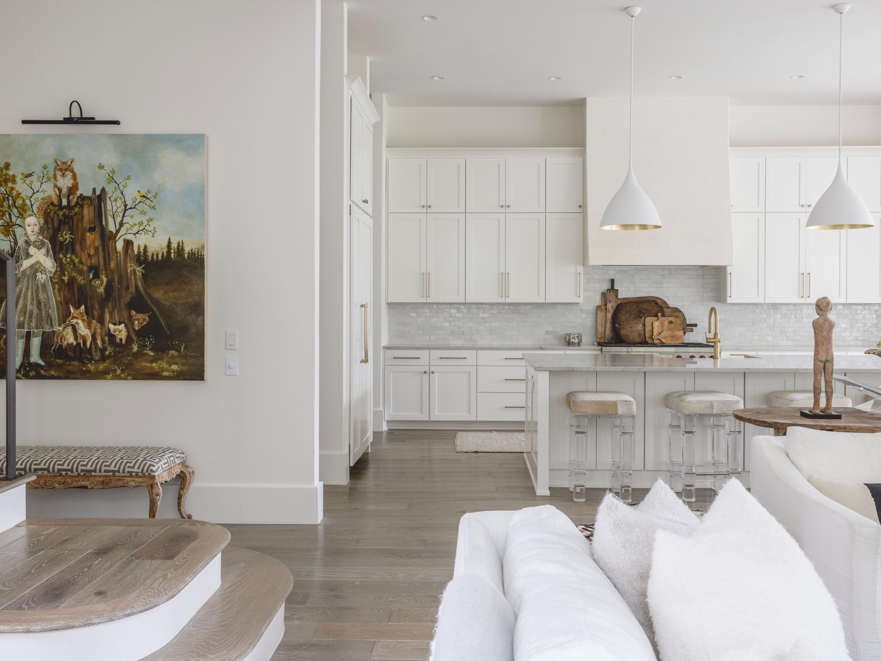 CHURCHILL OAKS - Residential