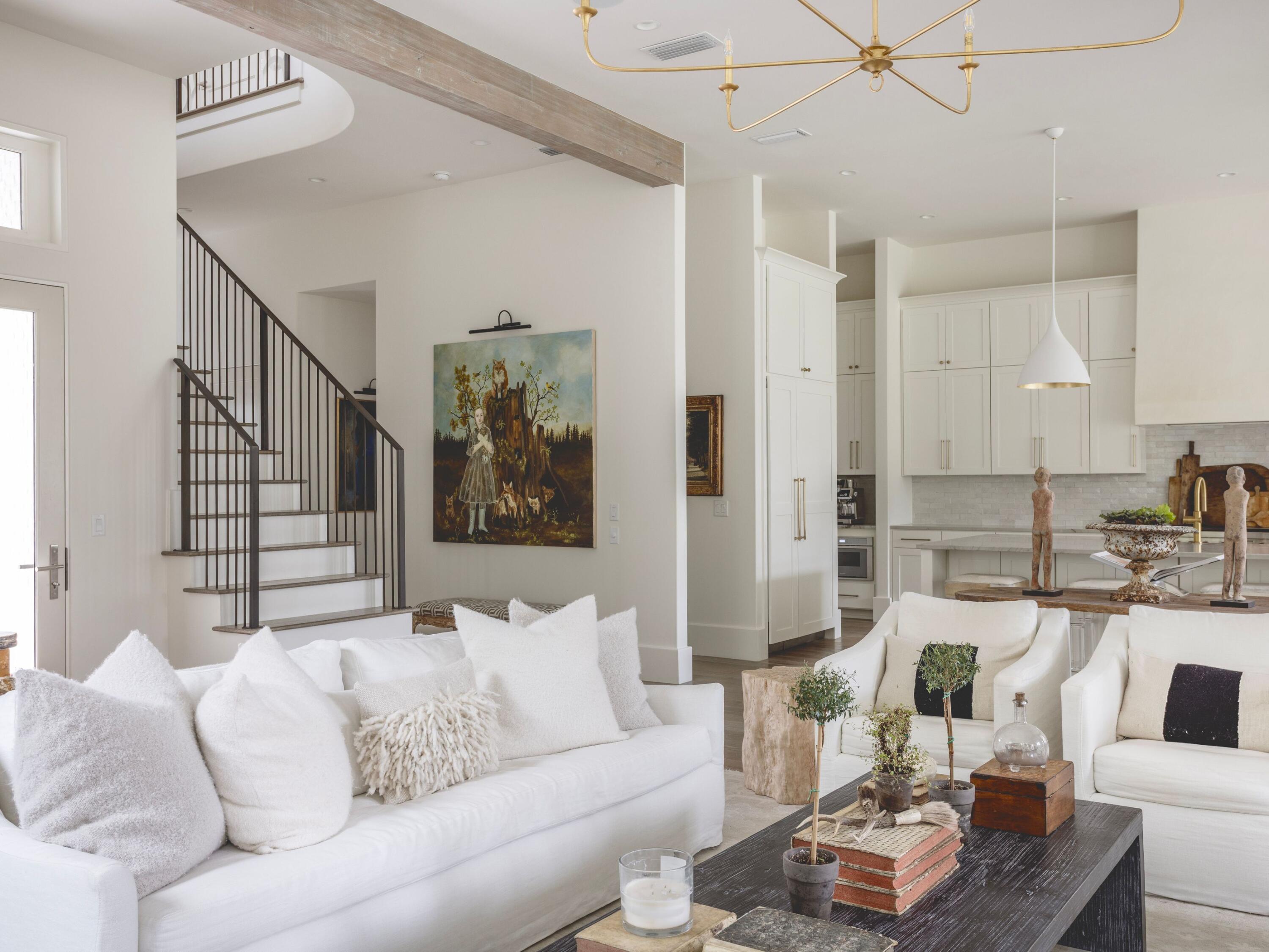 CHURCHILL OAKS - Residential