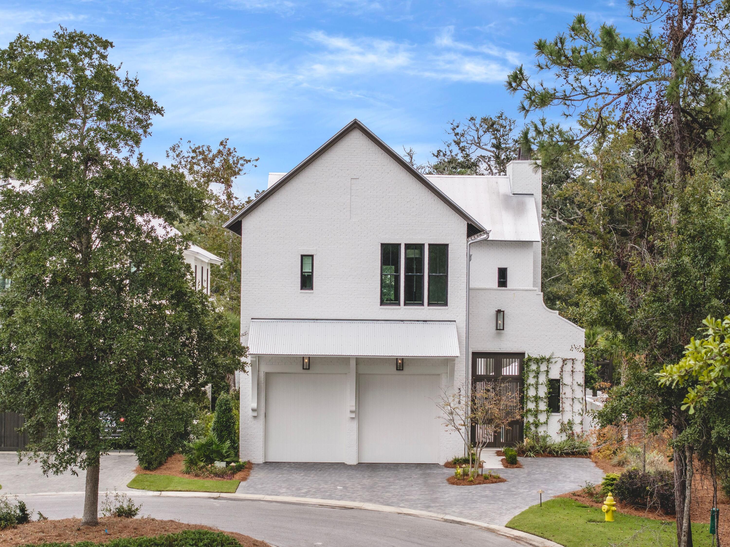 CHURCHILL OAKS - Residential