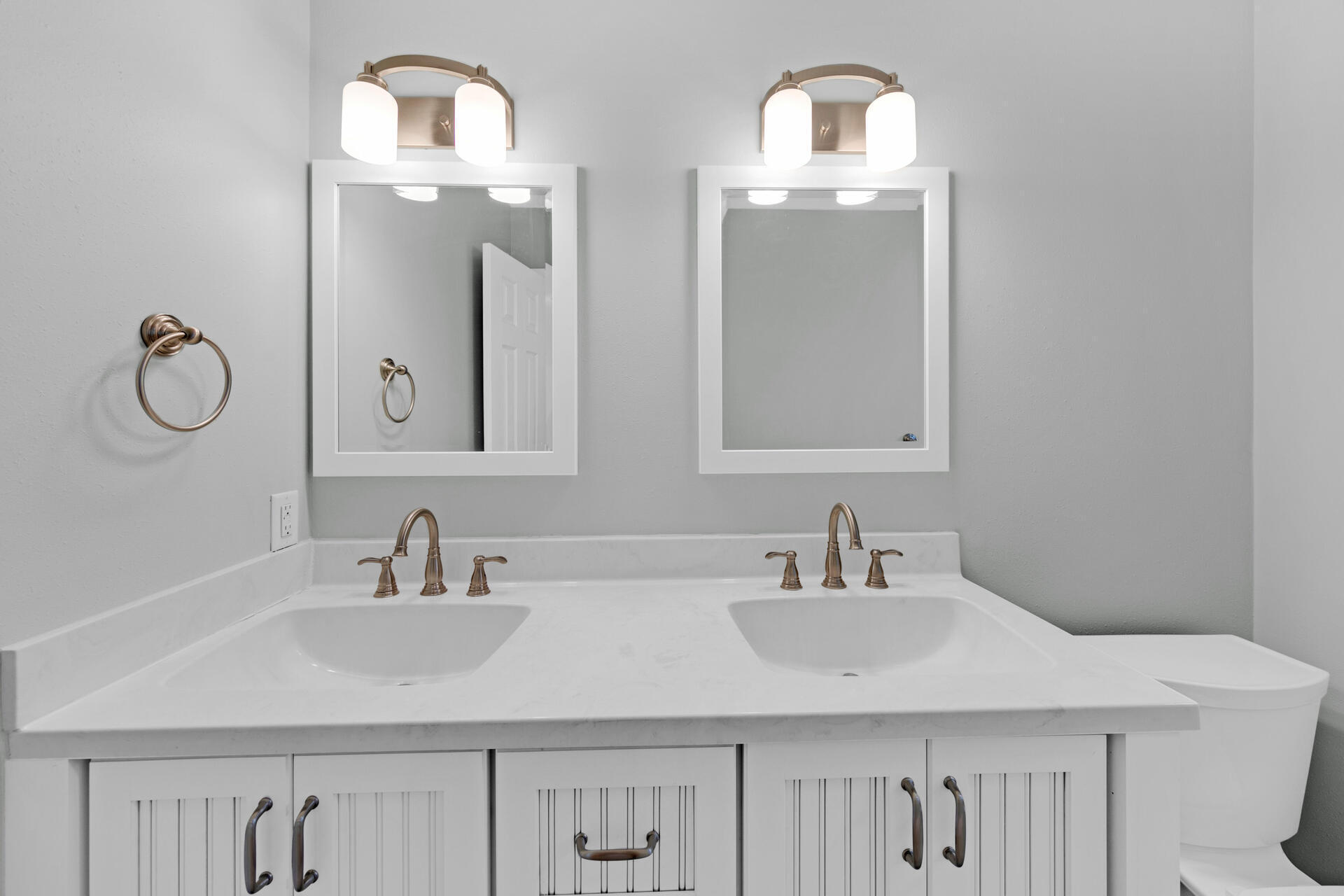 LAKE LORRAINE ESTATES - Residential