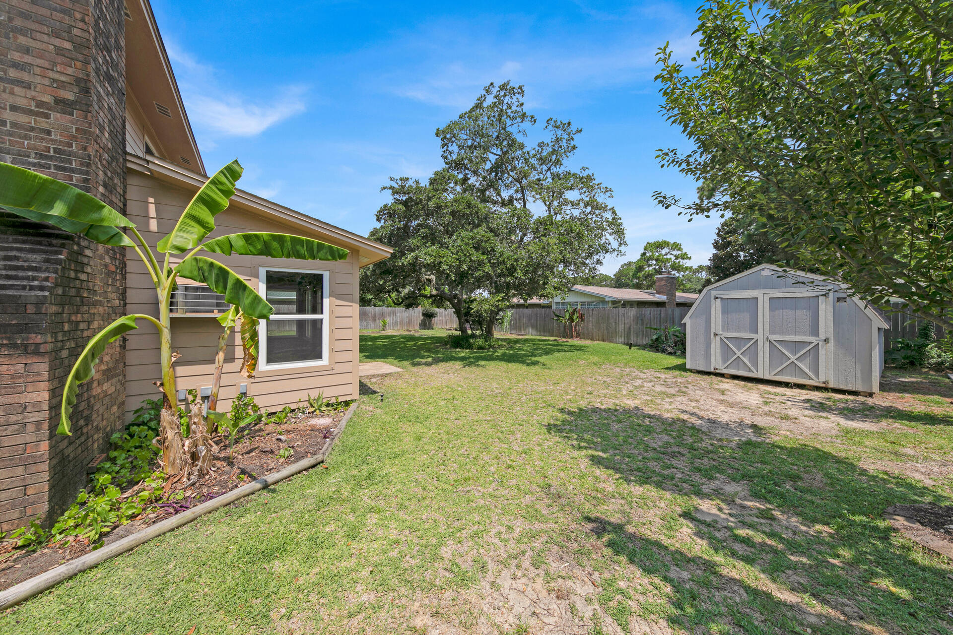 LAKE LORRAINE ESTATES - Residential