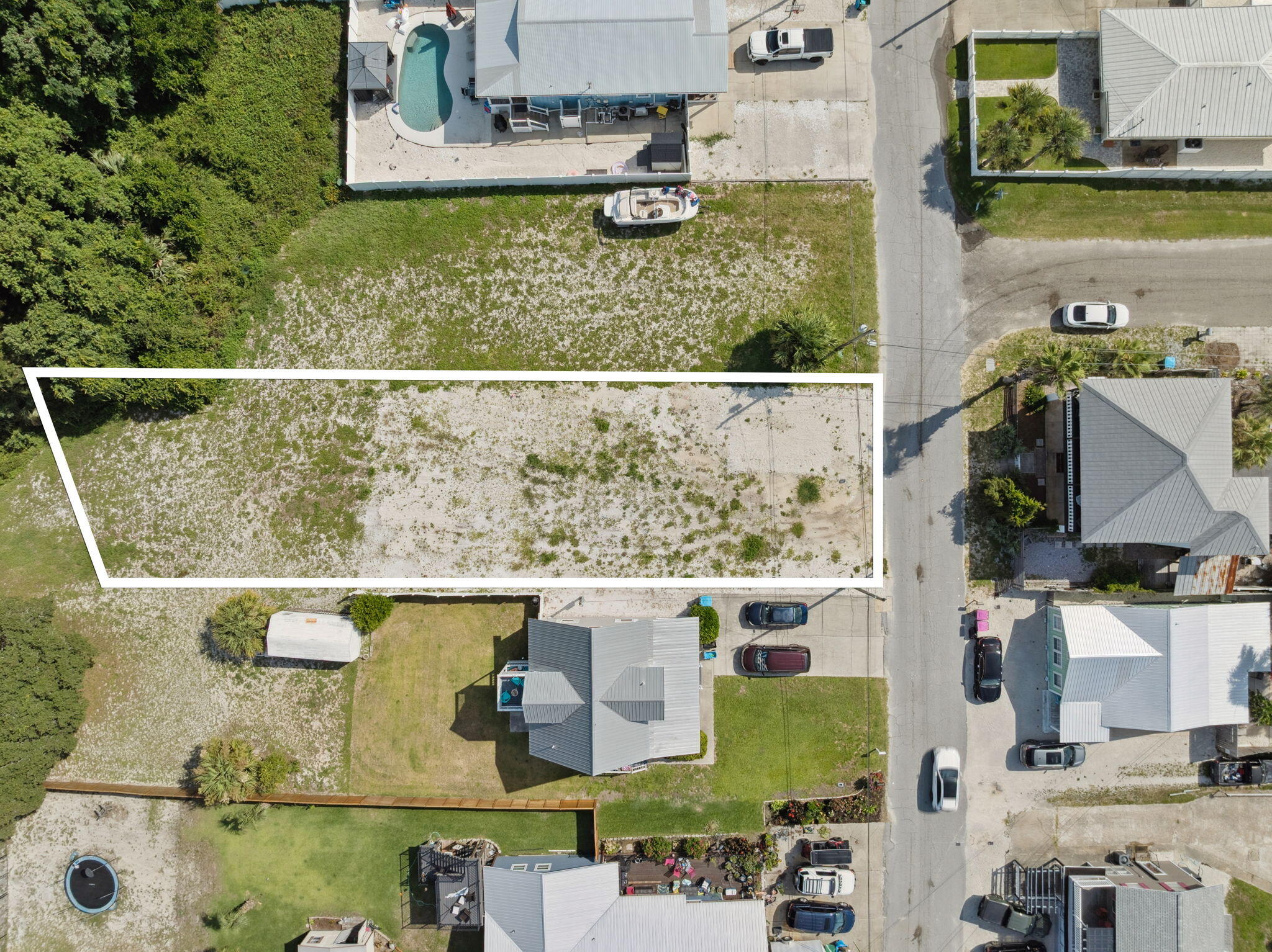 127 E Lakeshore Drive