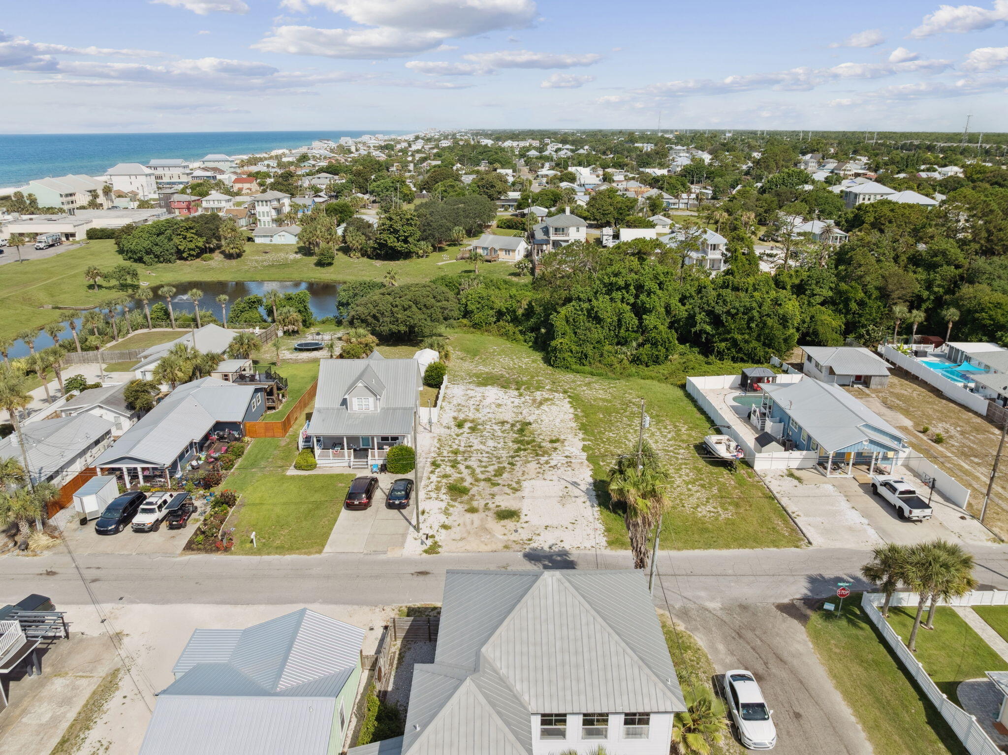 127 E Lakeshore Drive