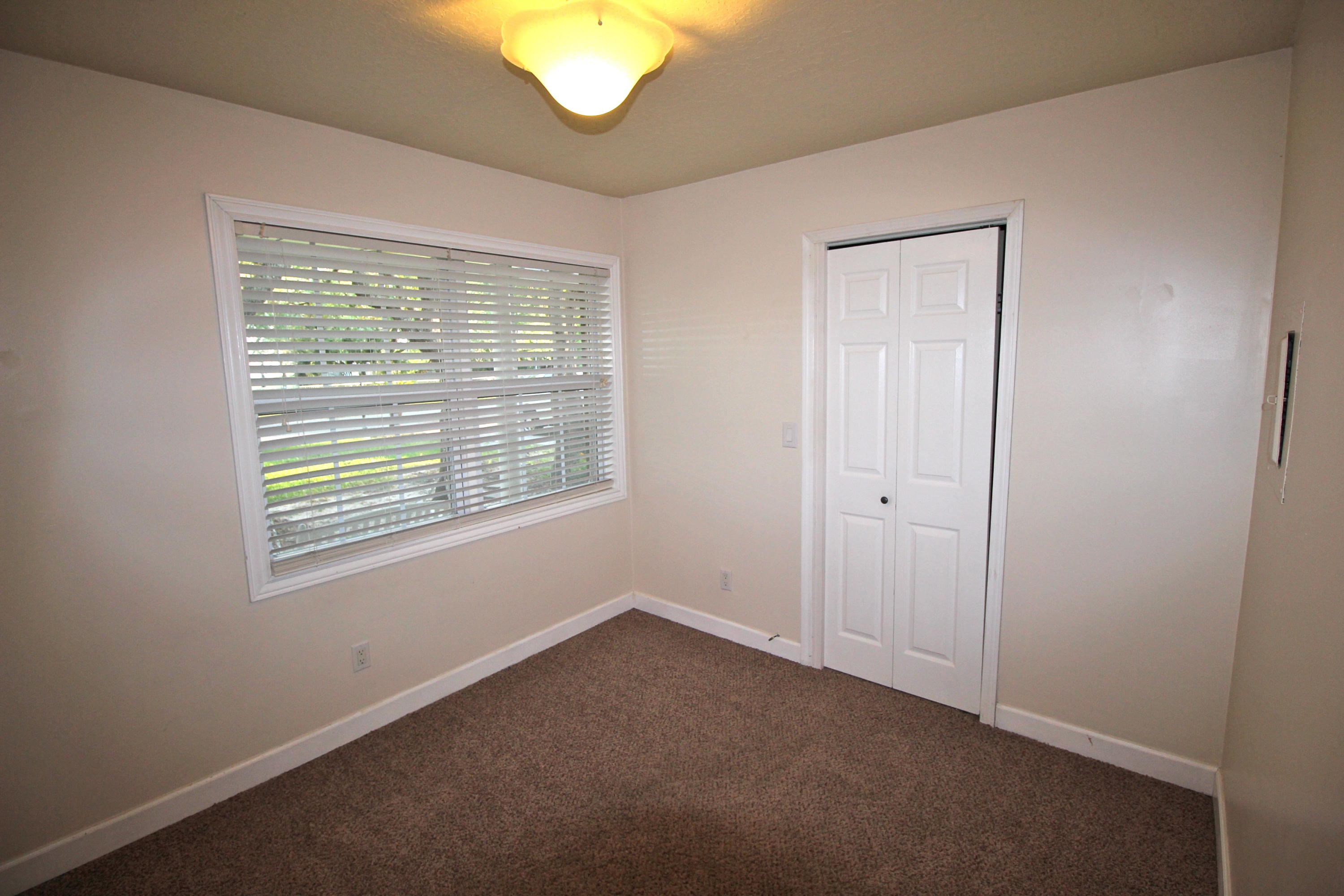 ALPINE BEACH - Residential