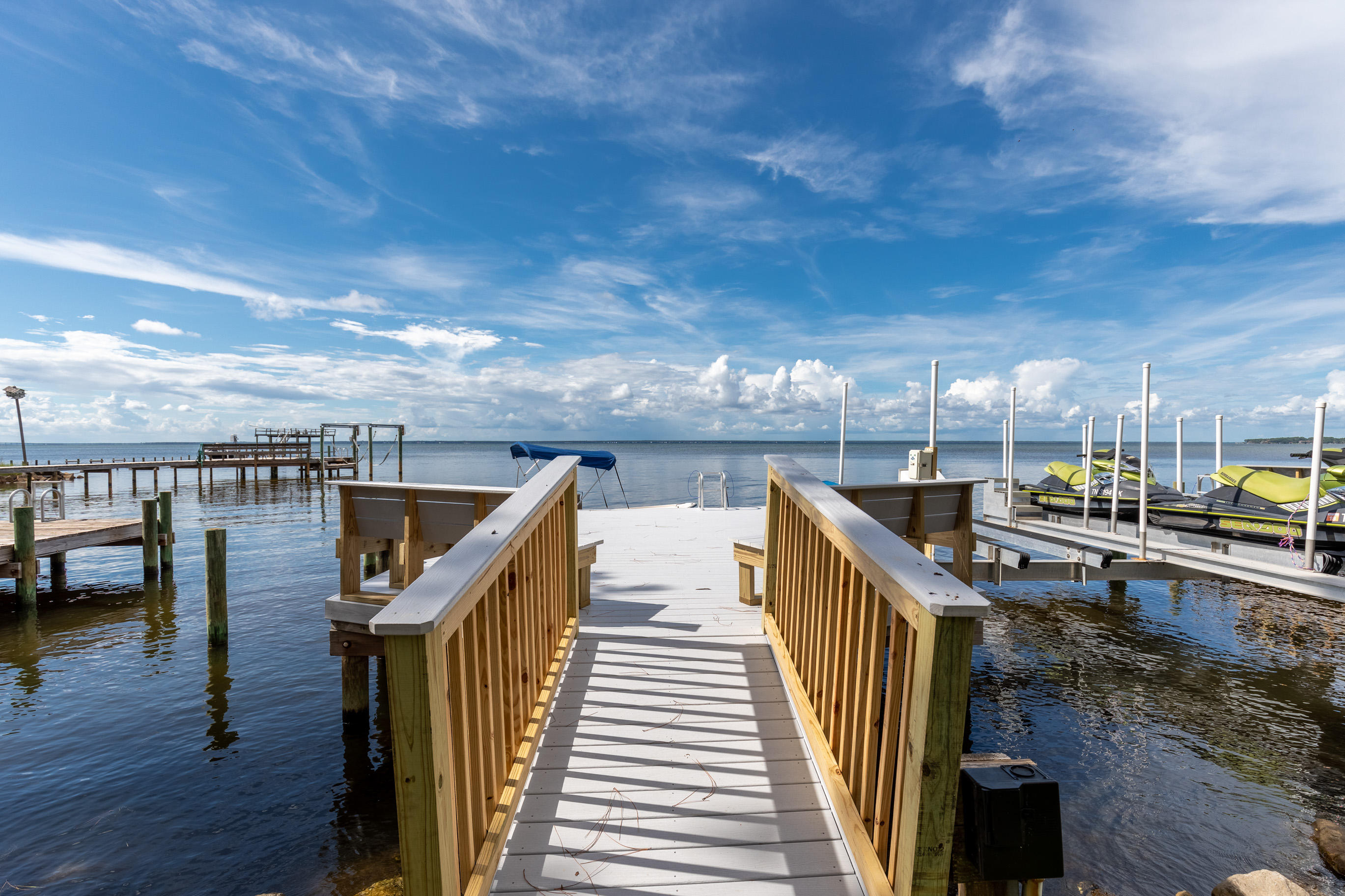 COVE AT SEVENTEEN - Residential
