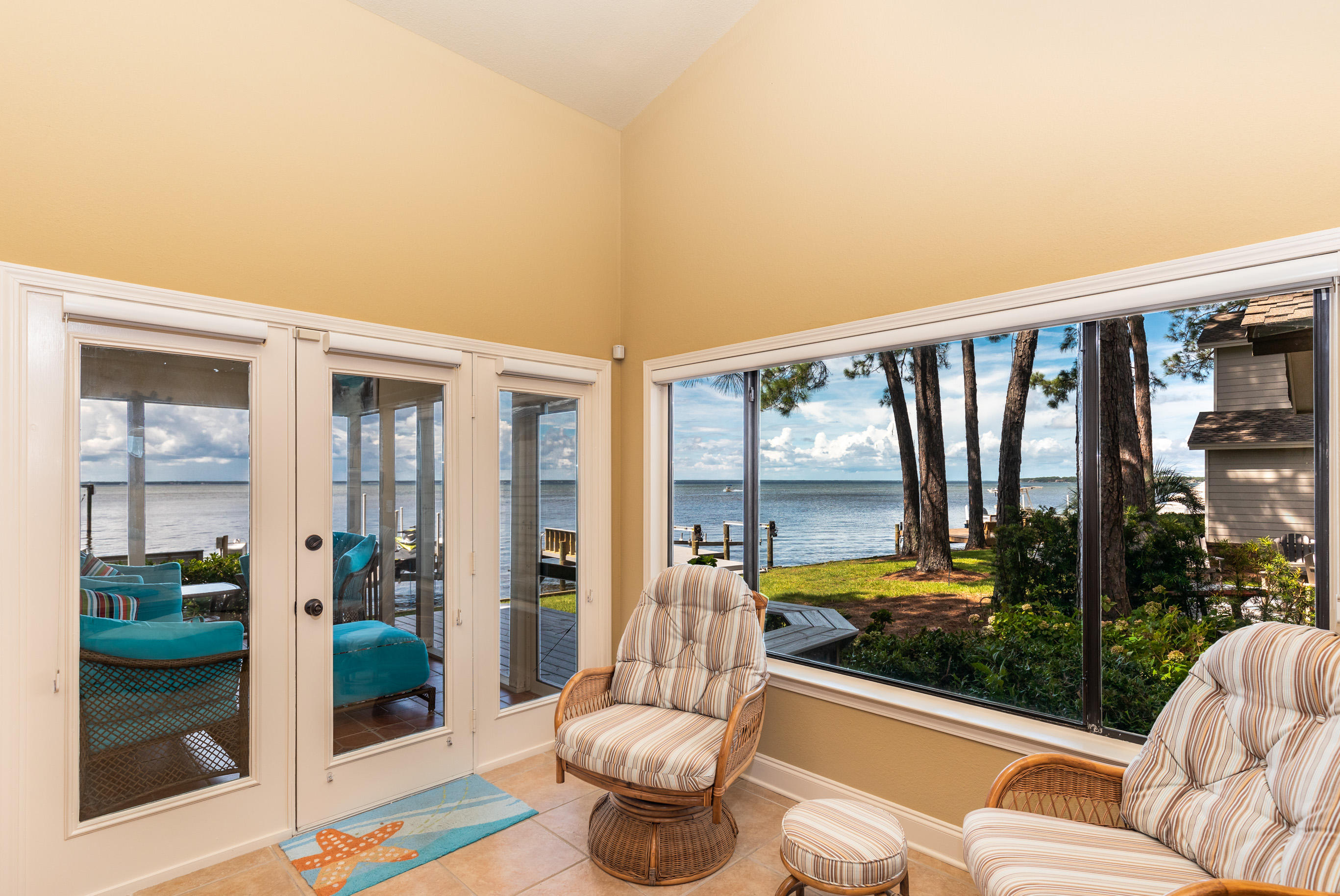COVE AT SEVENTEEN - Residential