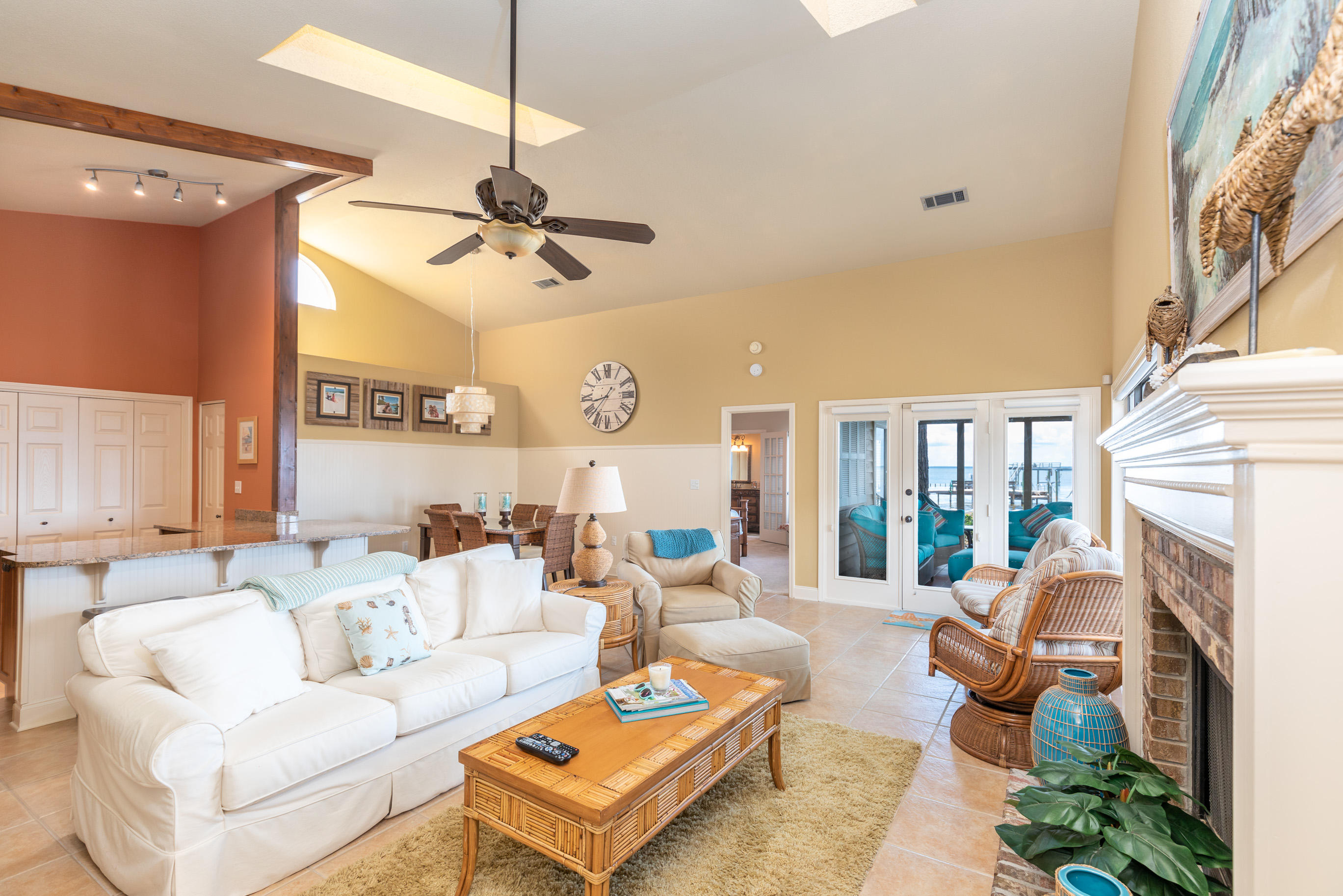 COVE AT SEVENTEEN - Residential