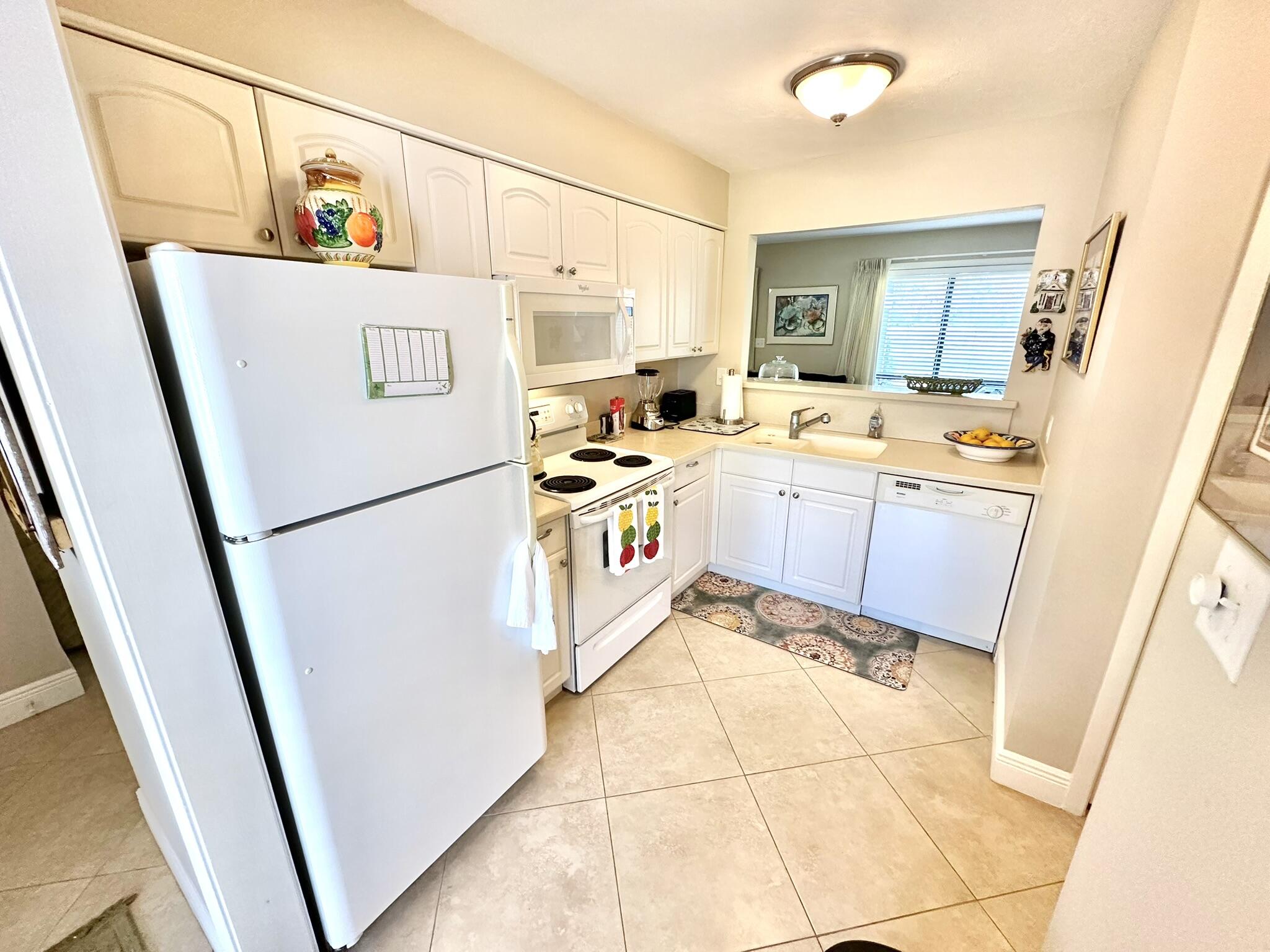 AUGUSTA VILLAGE CONDO - Residential