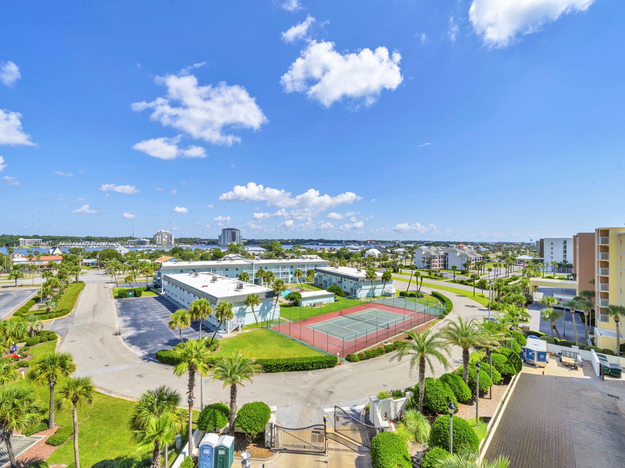BELLA RIVA - Residential
