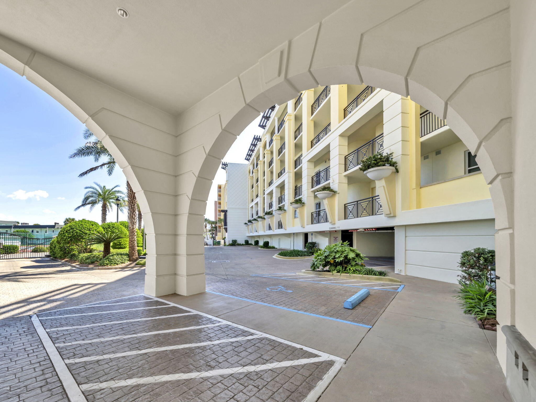 BELLA RIVA - Residential