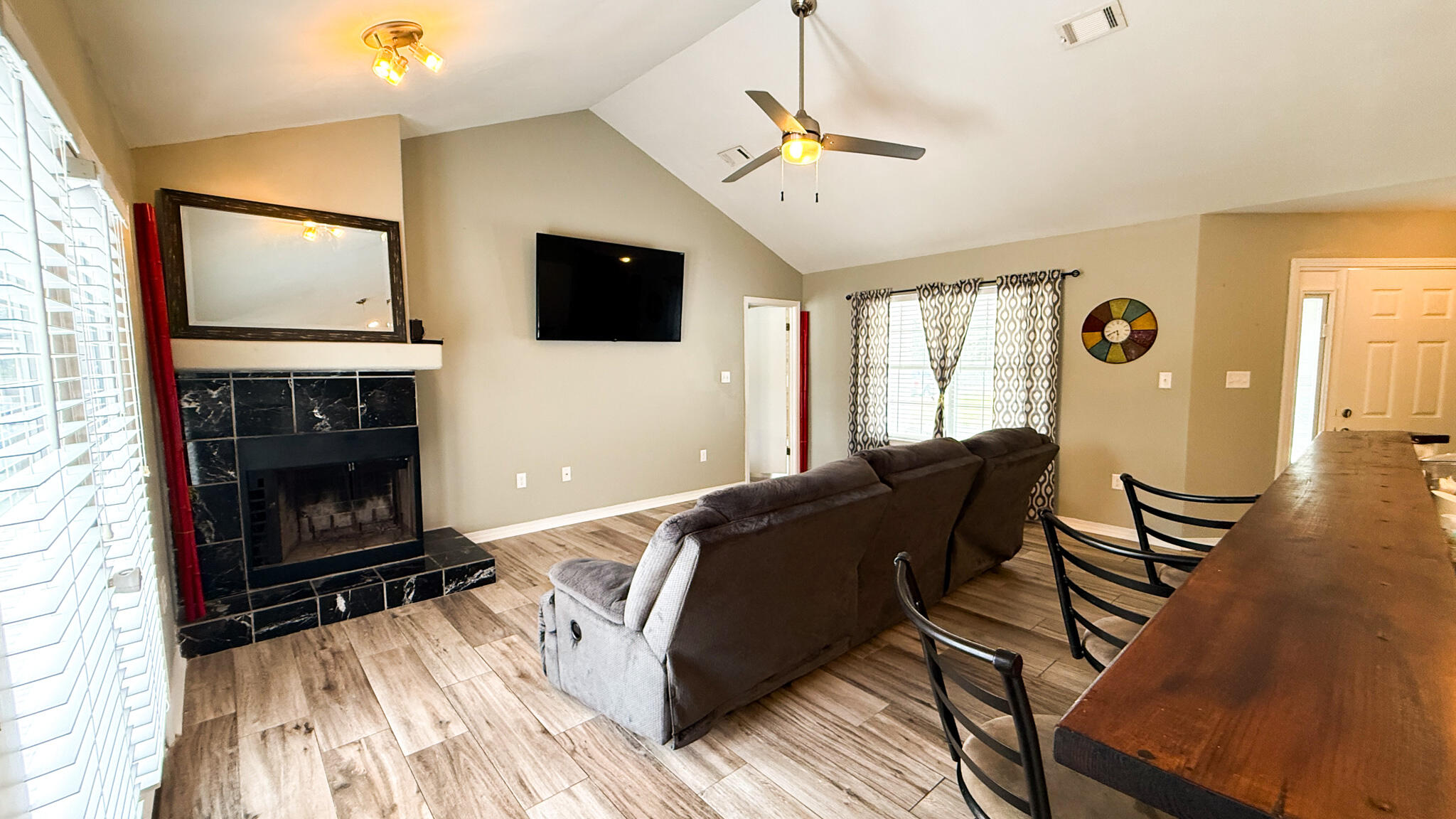 Sound Retreat - Residential