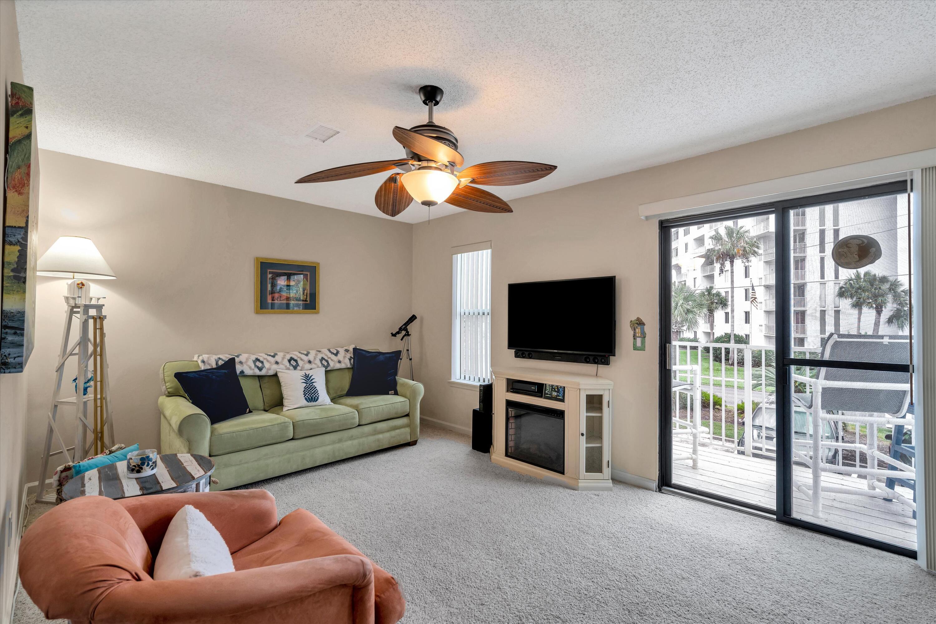 LAGUNA POINT CONDO - Residential