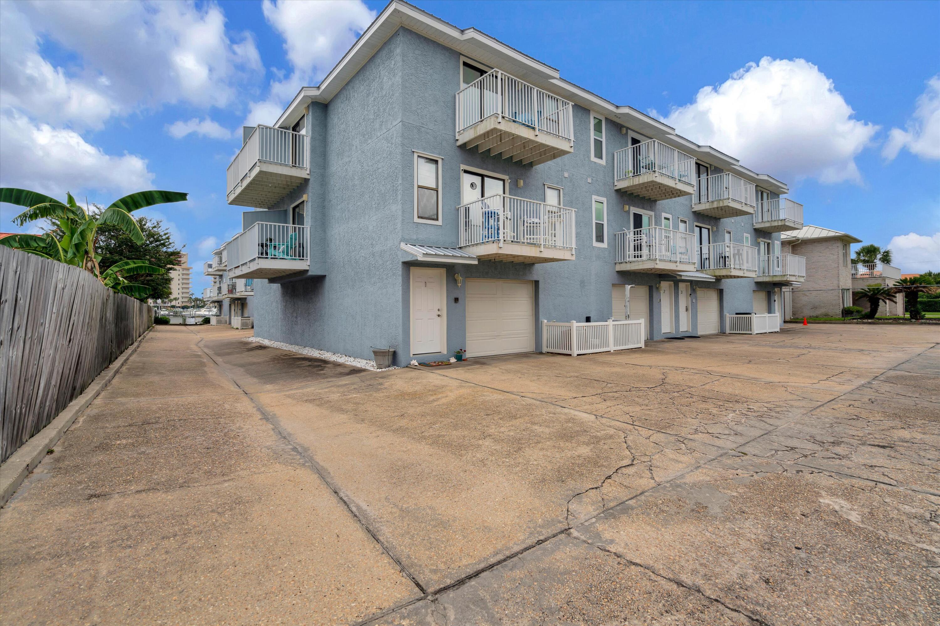 LAGUNA POINT CONDO - Residential