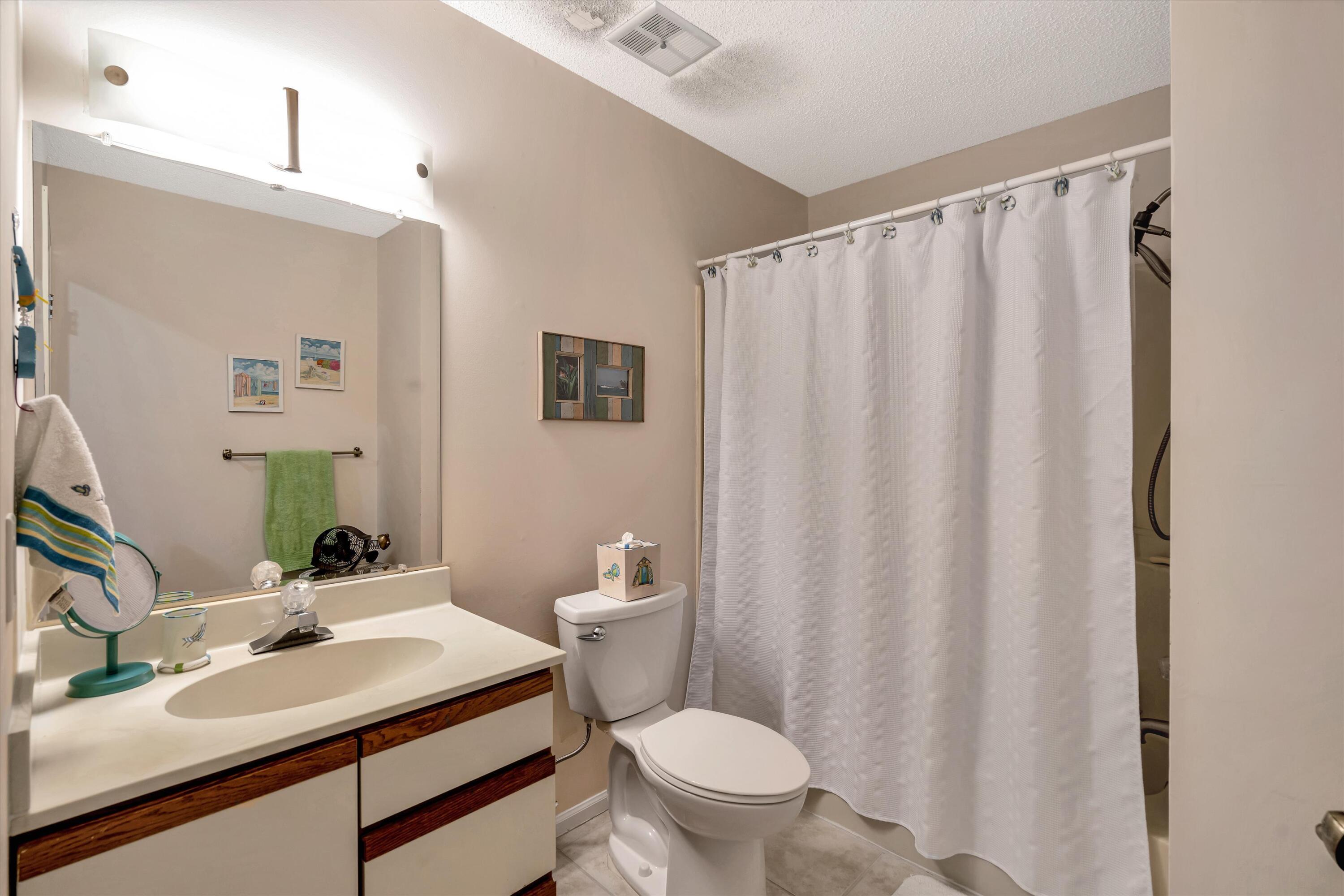 LAGUNA POINT CONDO - Residential