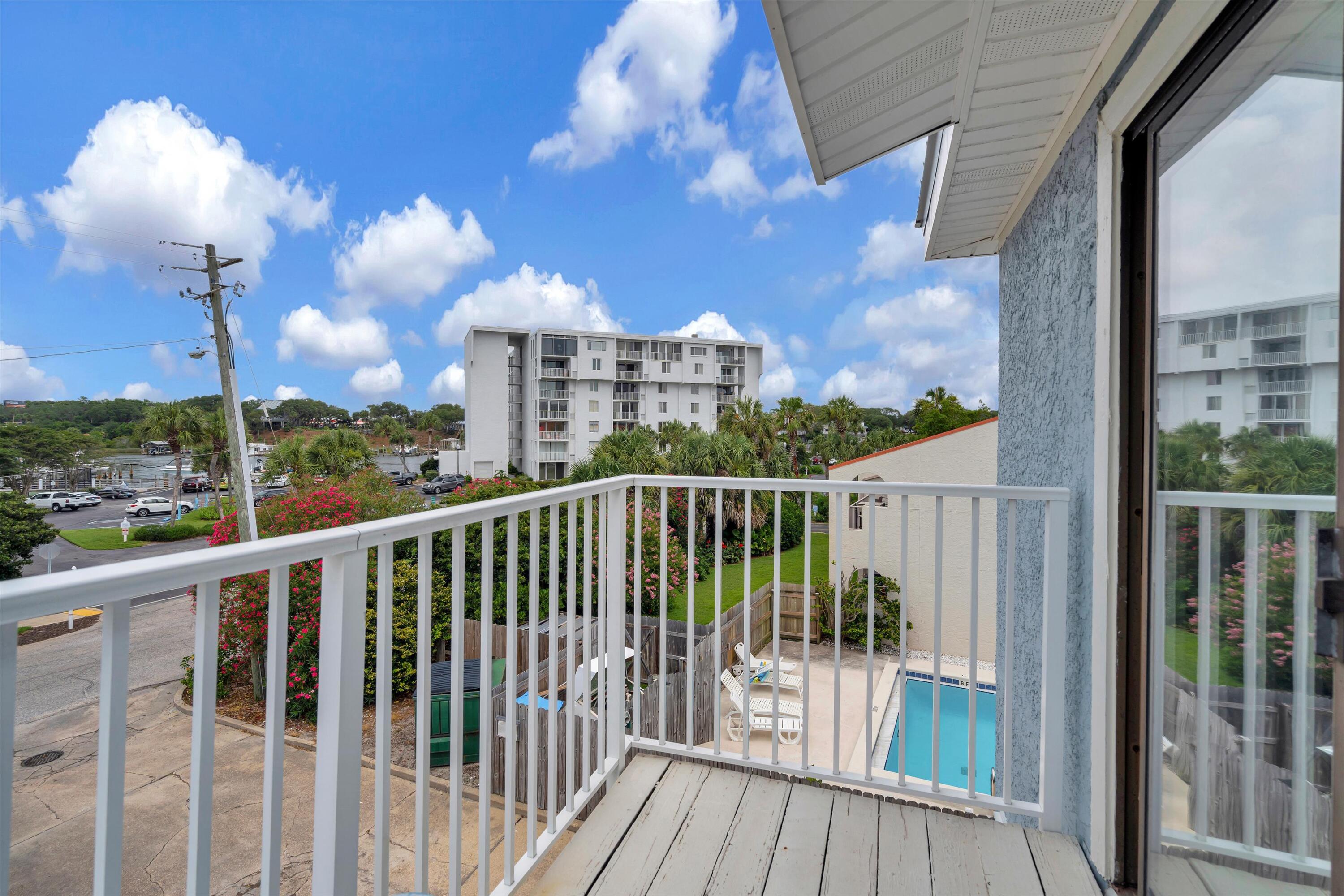 LAGUNA POINT CONDO - Residential